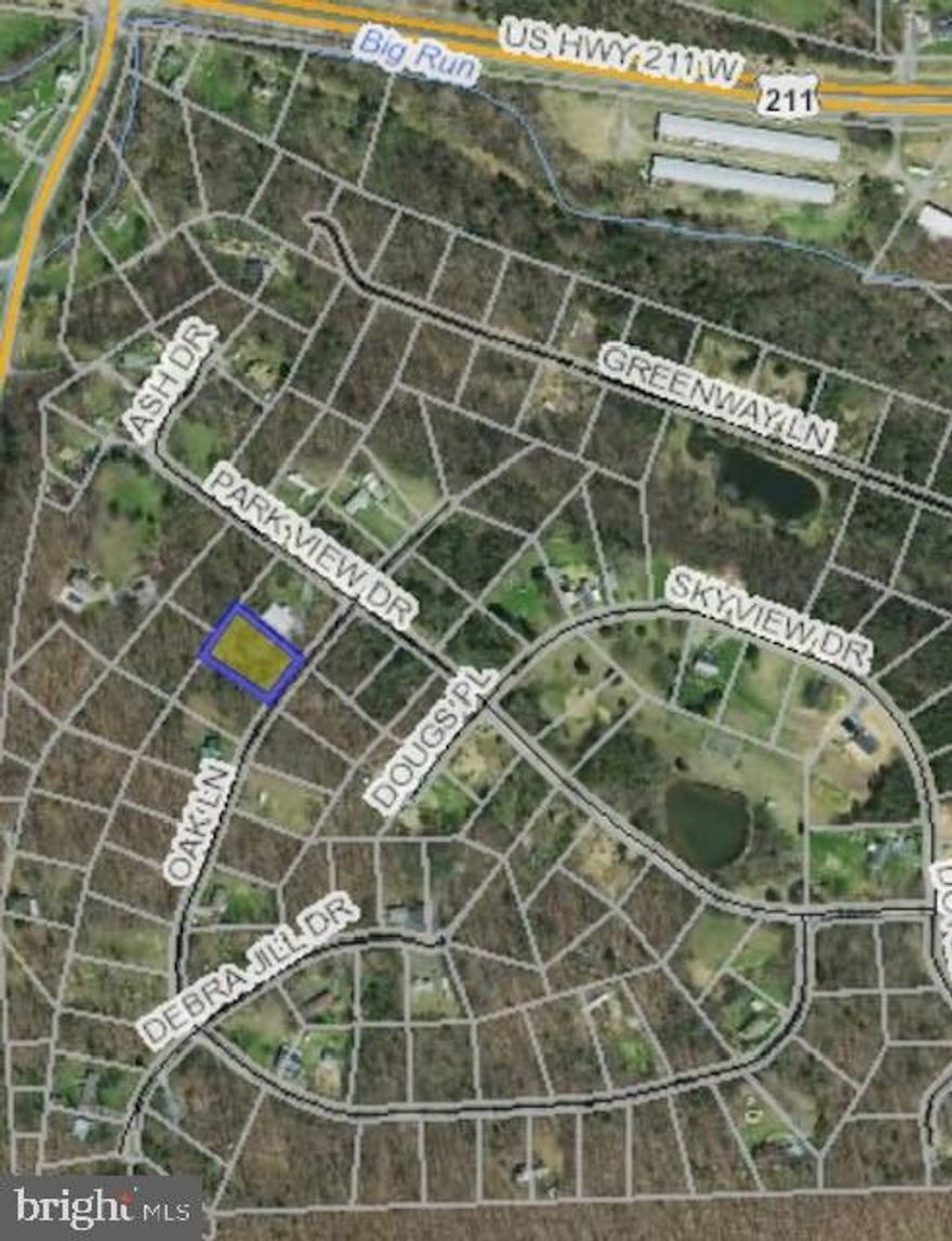 Wooded Building Lot in land Of Luray! Just over a half acre to build your dream home on! 
Convenient location in central Page County! 
Owner financing available: 10% down, 6% interest, term 2-3 years!