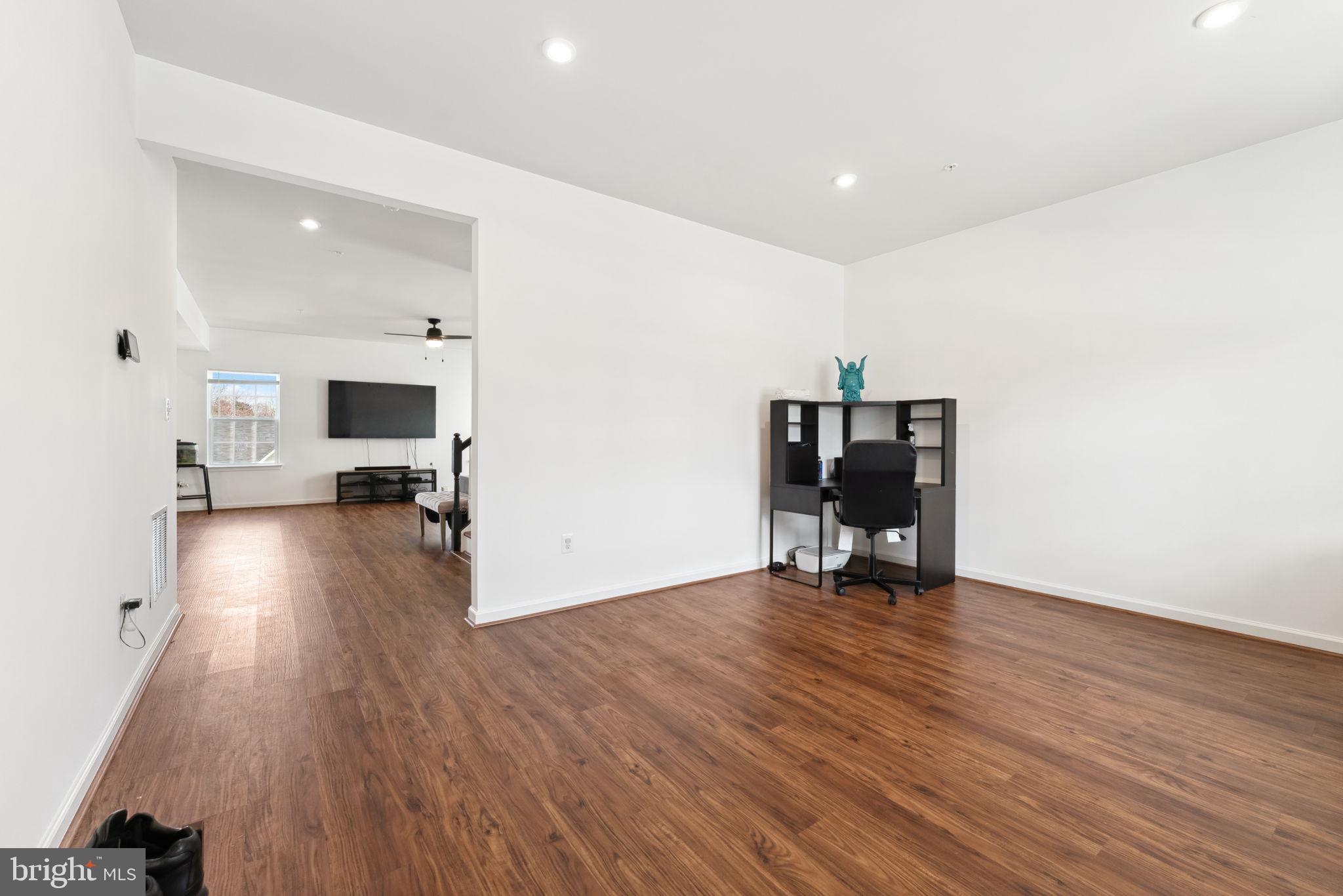 CEDAR HILL - Residential