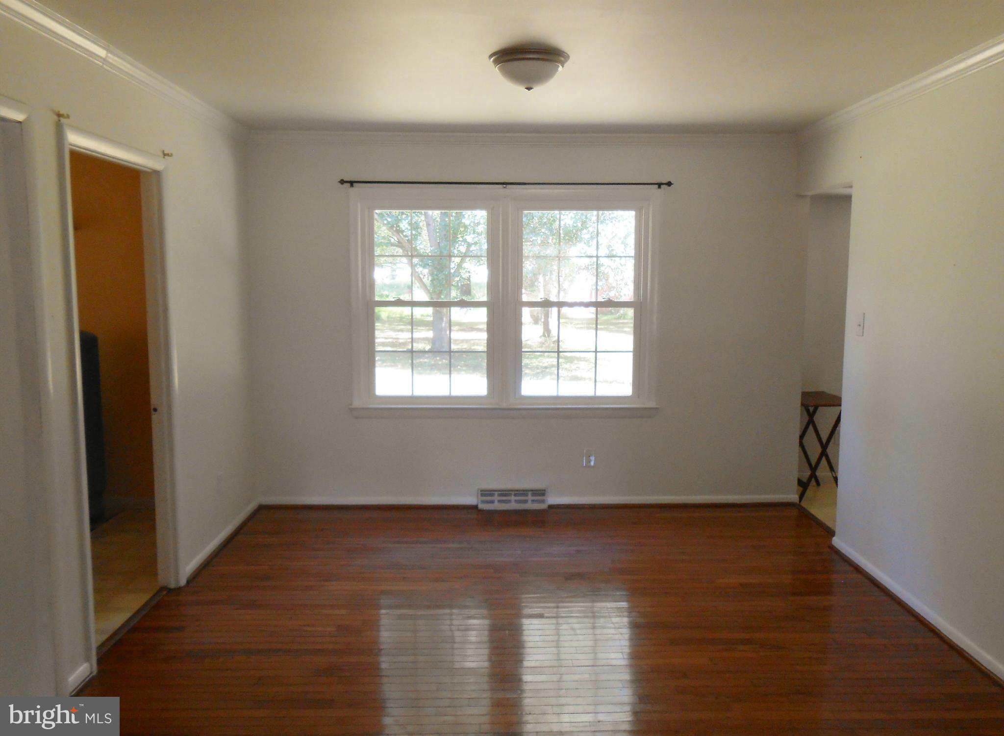 HAWTHORNE MANOR - Residential Lease