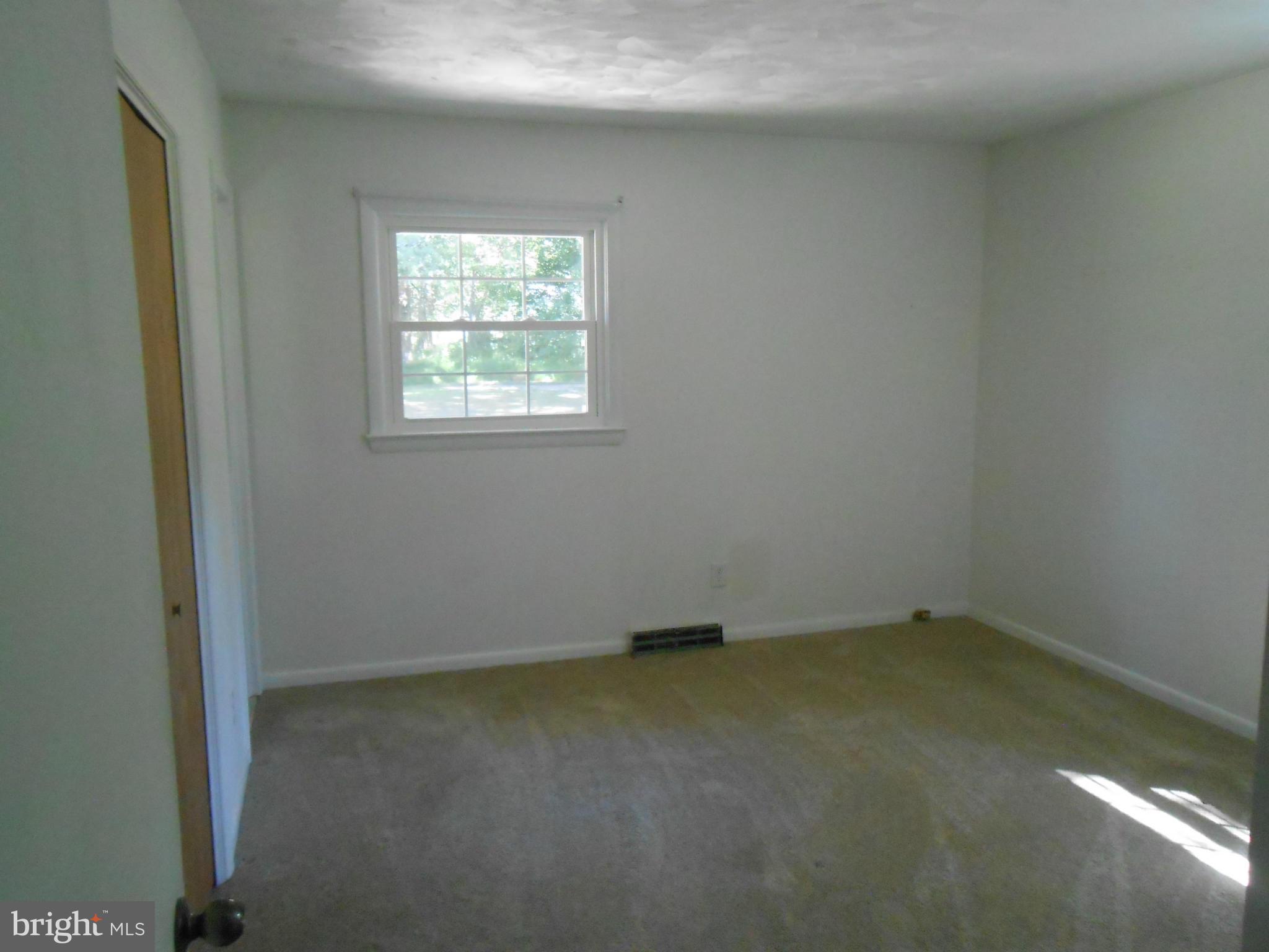 HAWTHORNE MANOR - Residential Lease