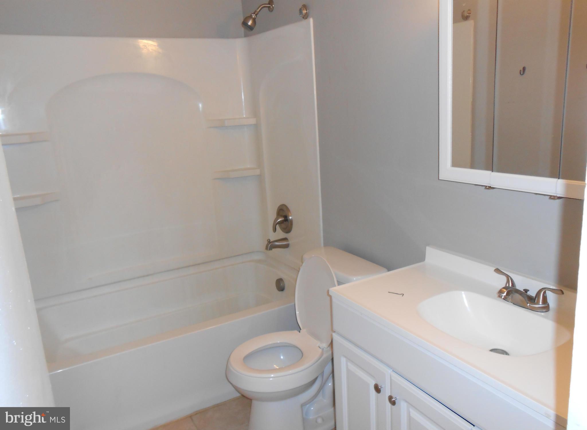 HAWTHORNE MANOR - Residential Lease