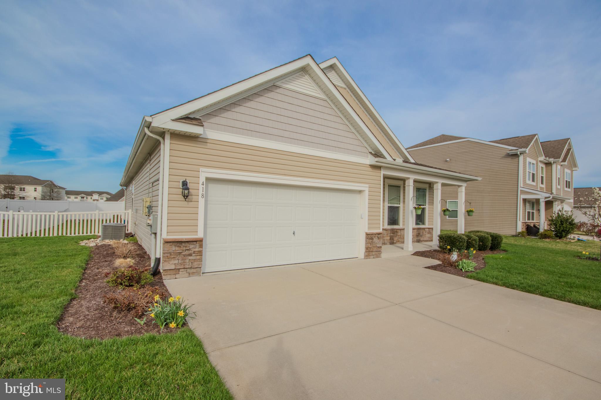 418 TWIN CREEKS DRIVE