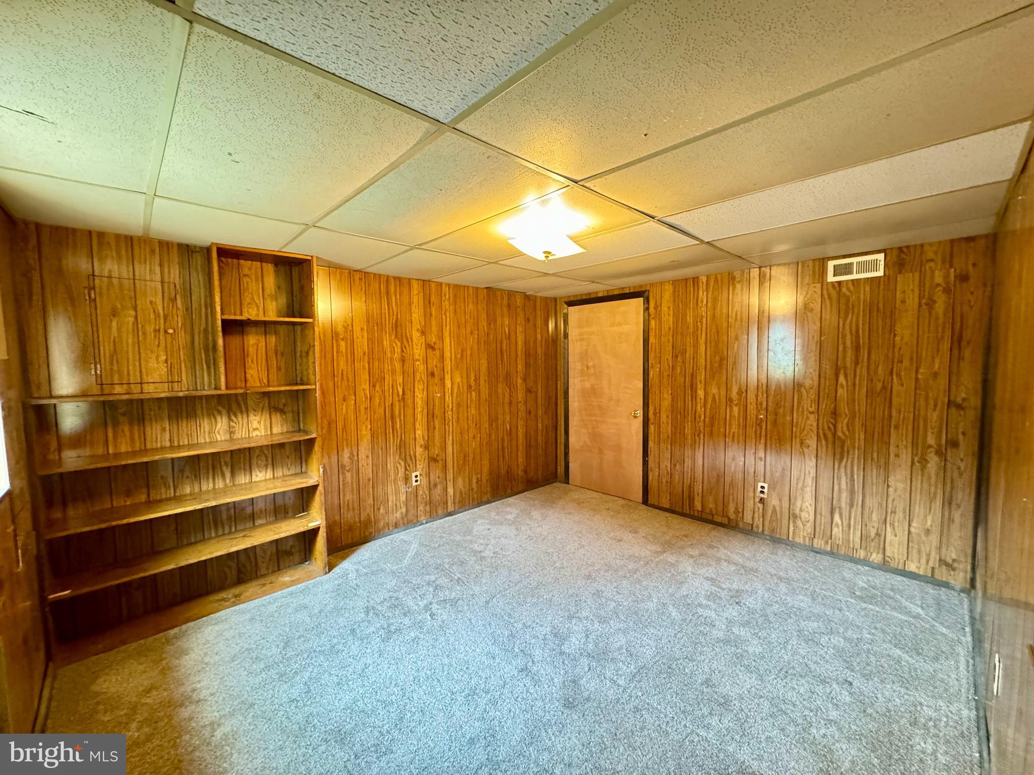 UNIVERSITY ESTATES - Residential Lease