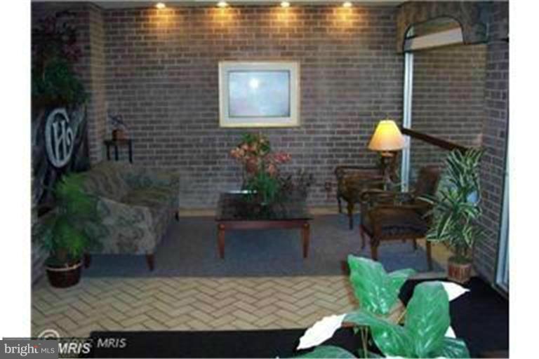 VILLAGE OF WILDE LAKE - Residential Lease