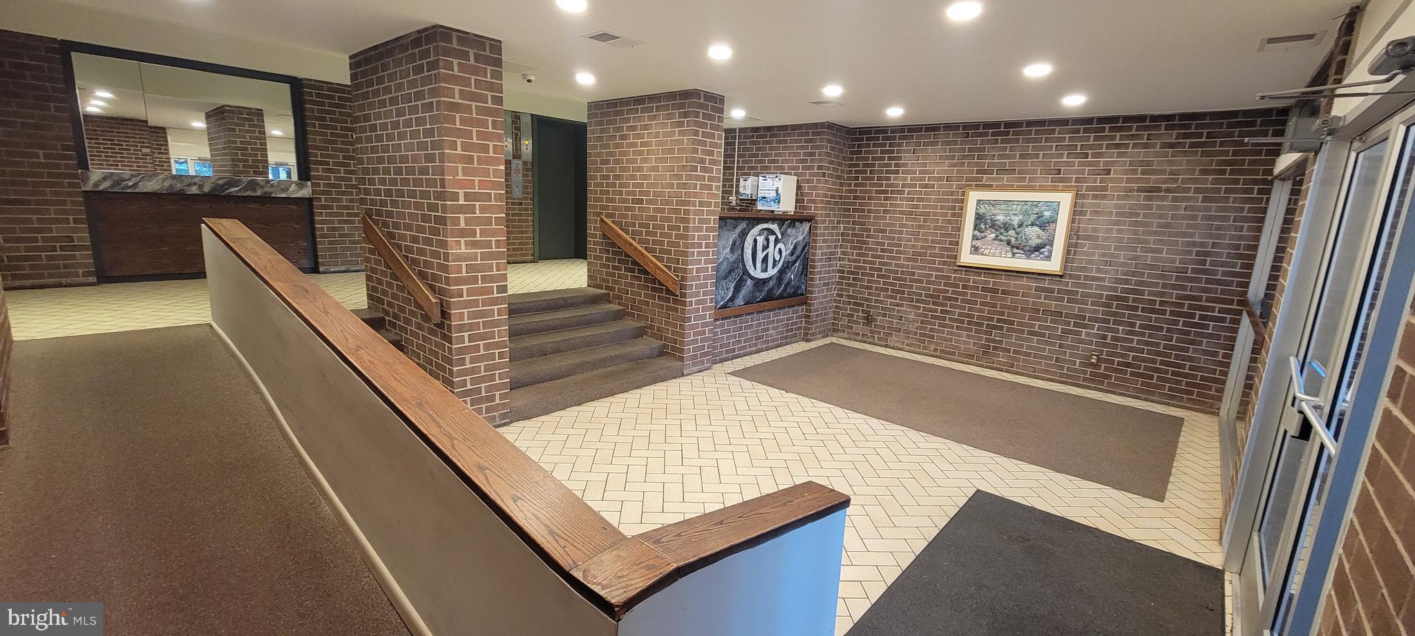 VILLAGE OF WILDE LAKE - Residential Lease