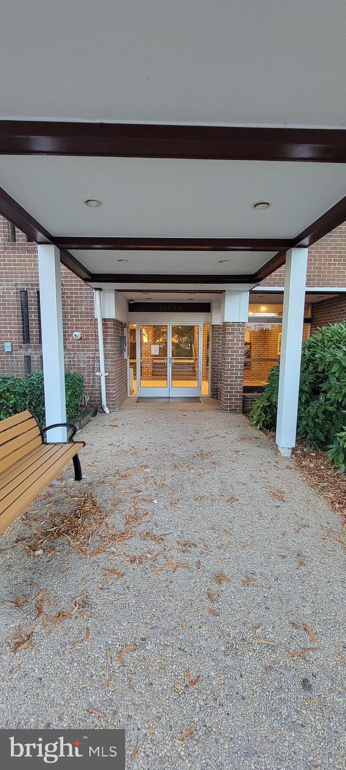 VILLAGE OF WILDE LAKE - Residential Lease