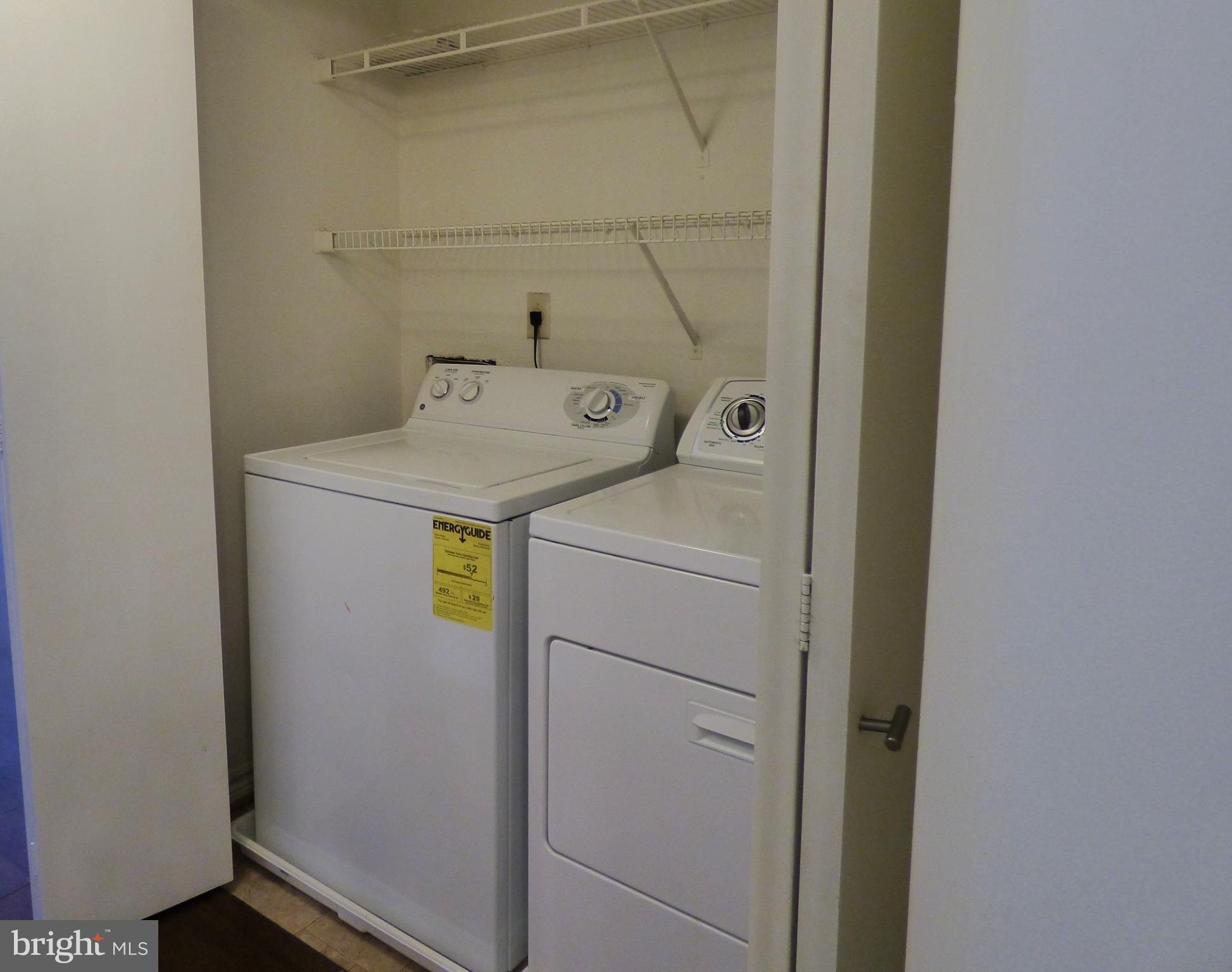 PENDERBROOK SQUARE CONDOMINIUMS - Residential Lease