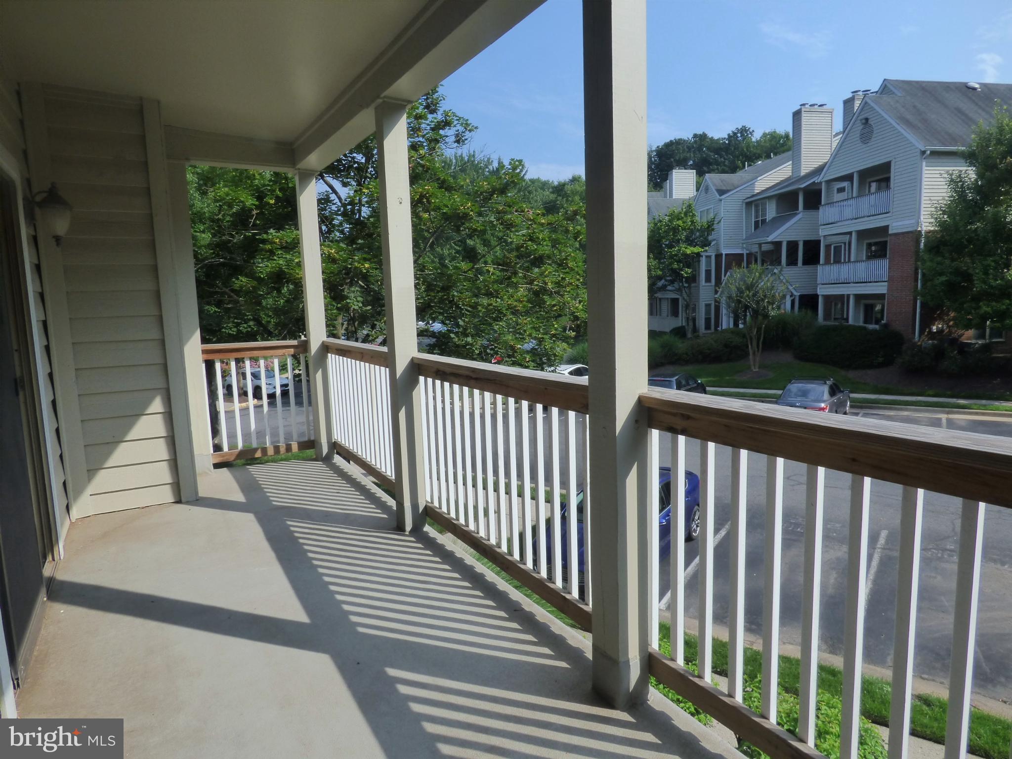 PENDERBROOK SQUARE CONDOMINIUMS - Residential Lease