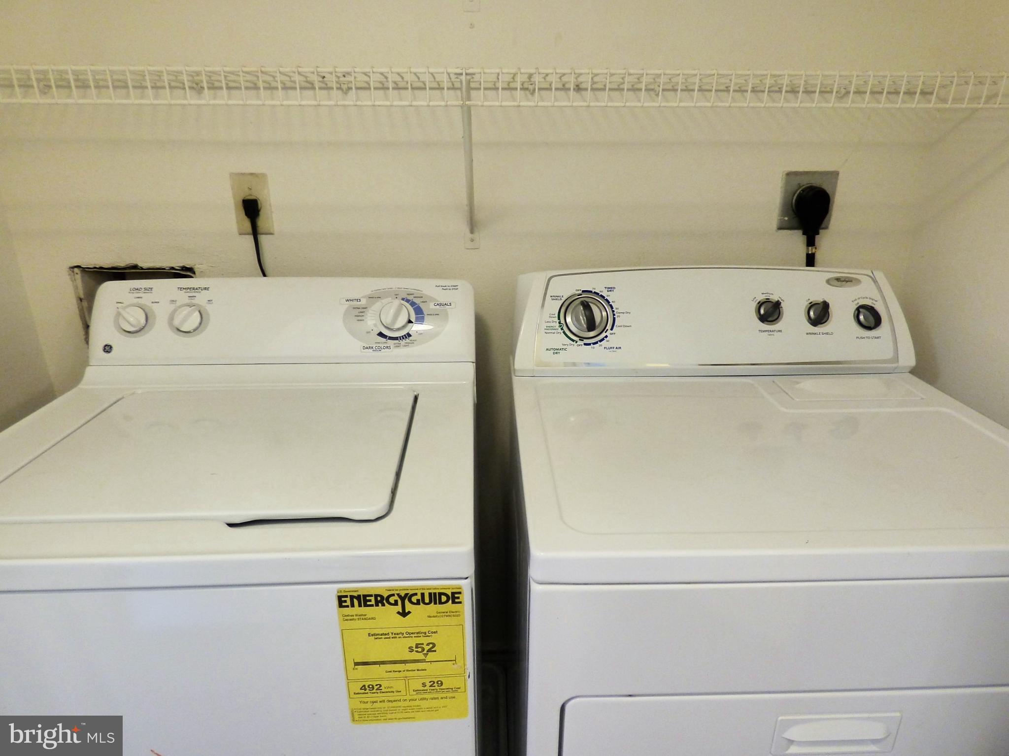 PENDERBROOK SQUARE CONDOMINIUMS - Residential Lease