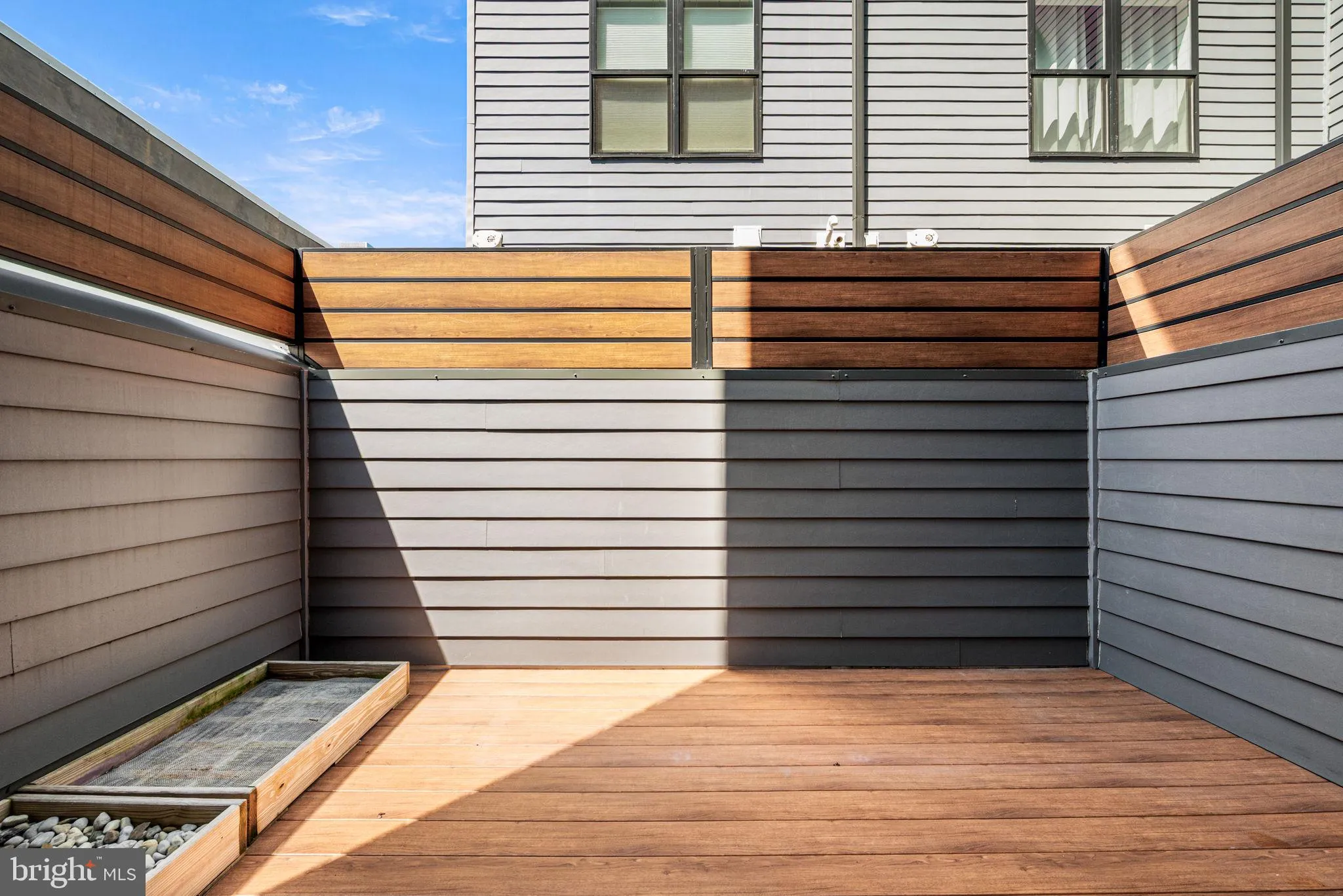 Philadelphia, Pennsylvania 19147, United States, 3 Bedrooms Bedrooms, ,4 BathroomsBathrooms,Residential,Active,208198