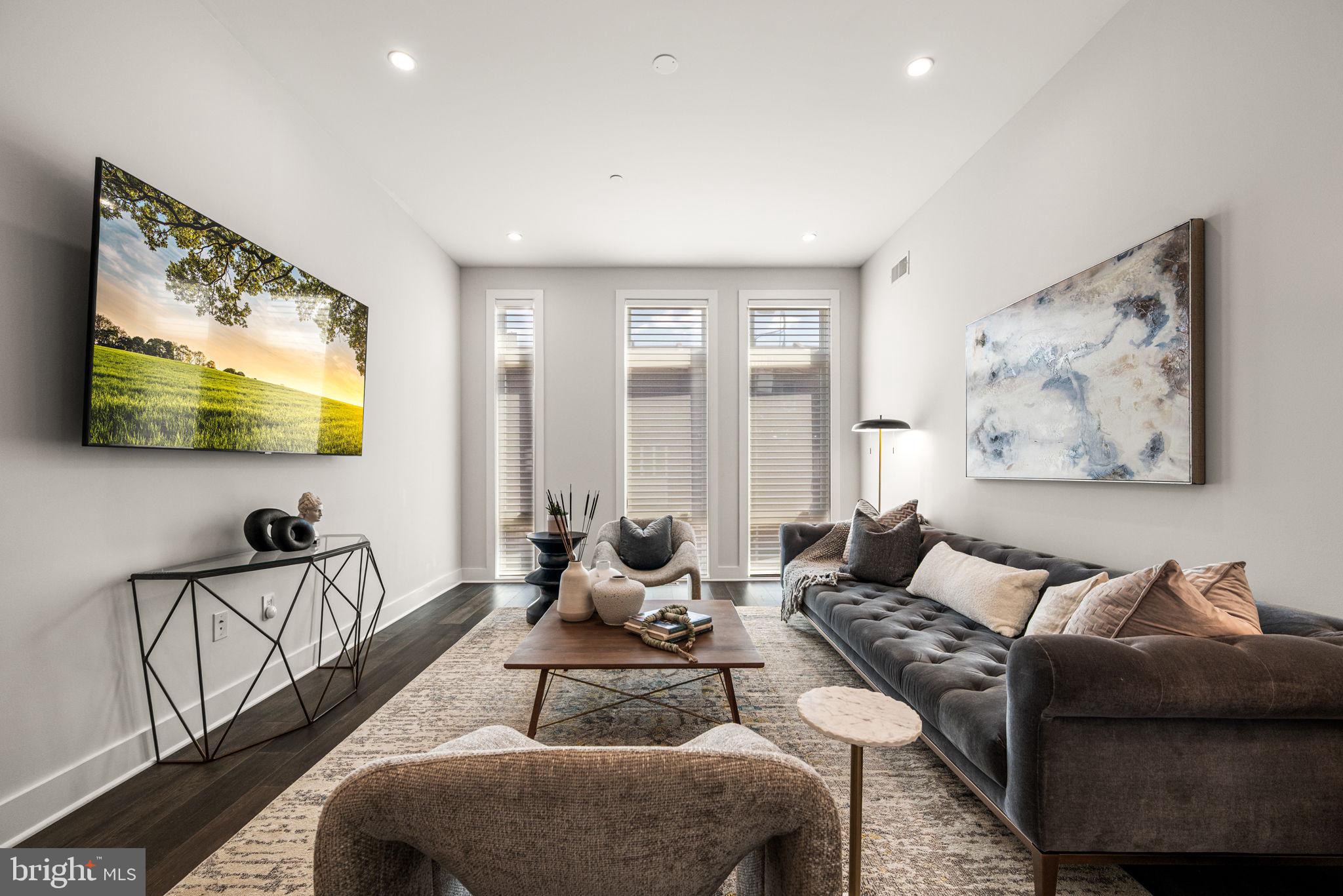 BELLA VISTA - Residential Lease