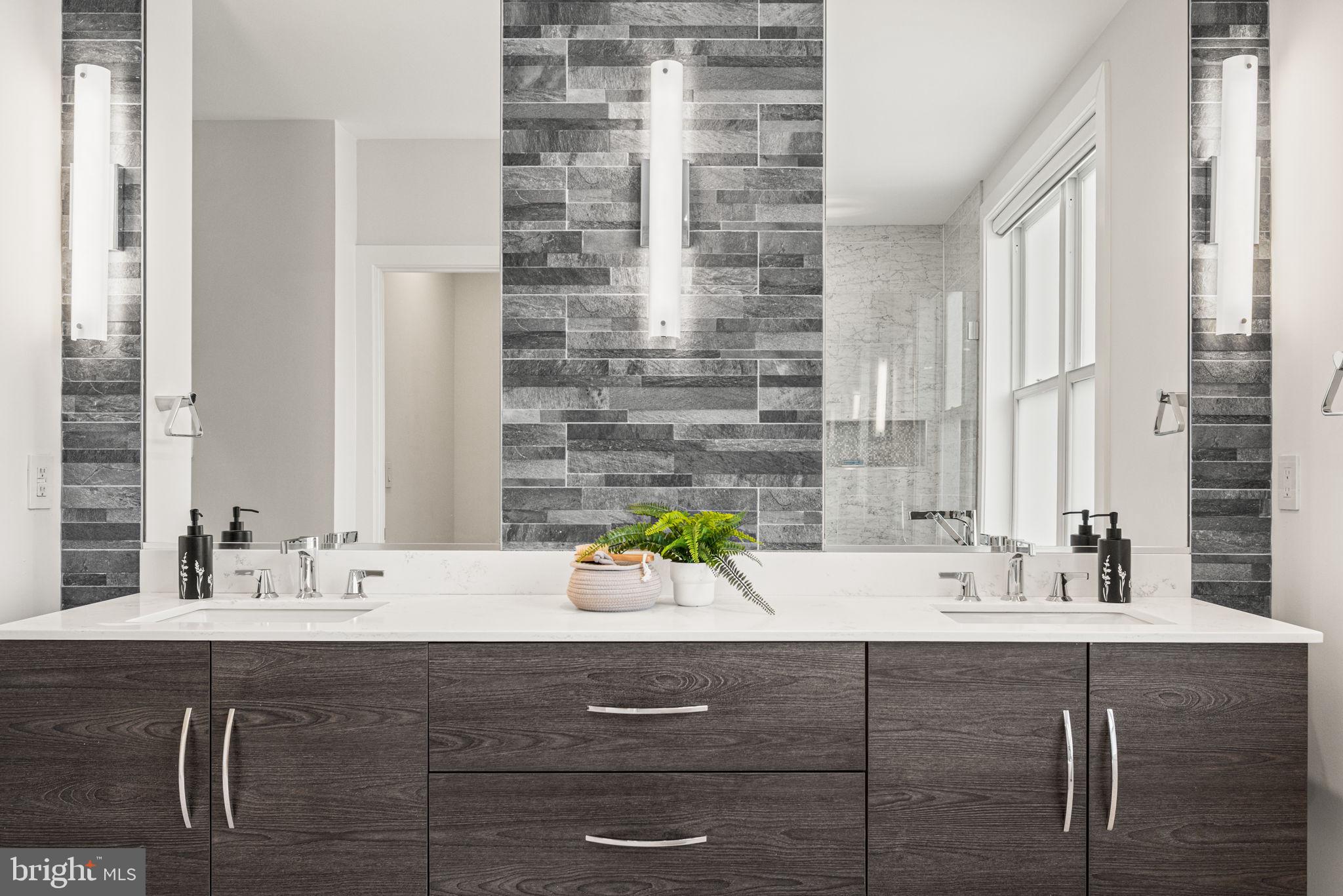 BELLA VISTA - Residential Lease