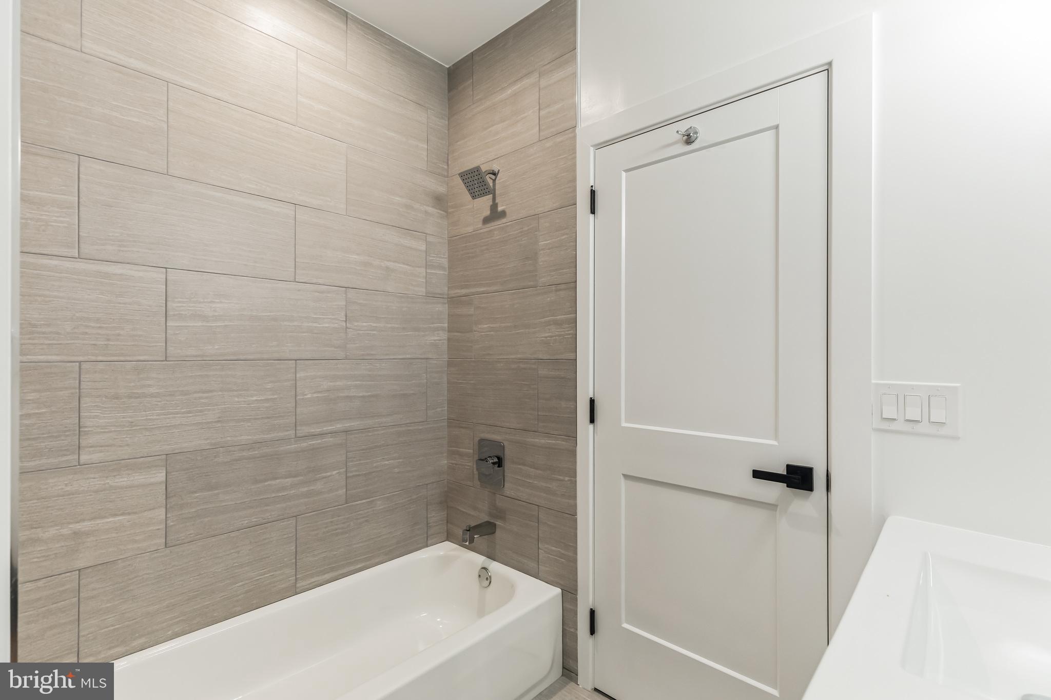 BREWERYTOWN - Residential Lease