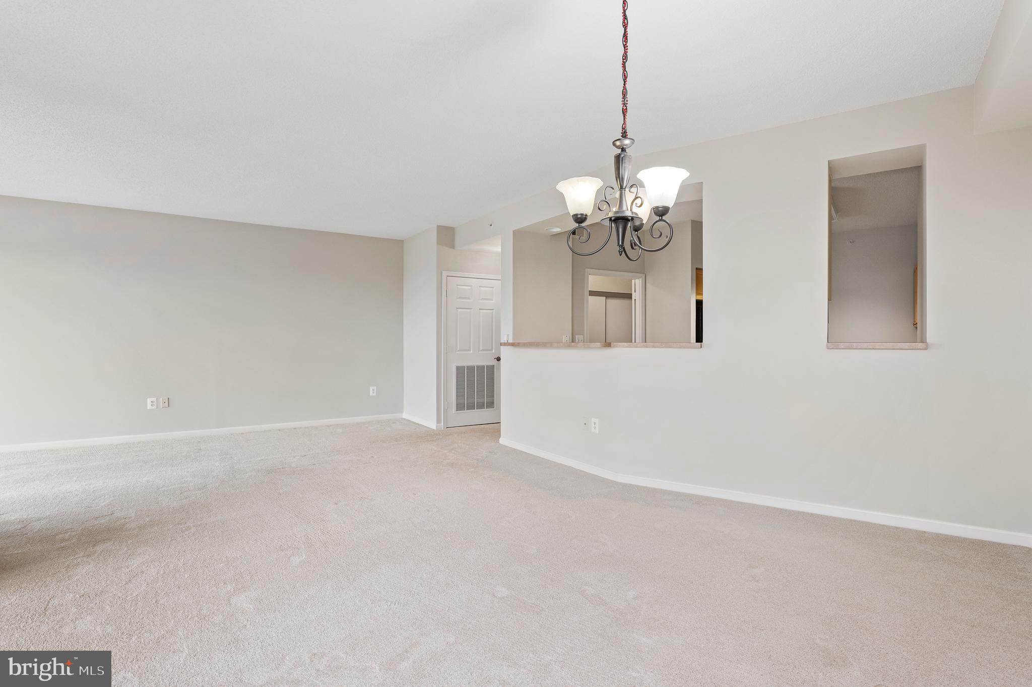 LANSDOWNE WOODS - Residential