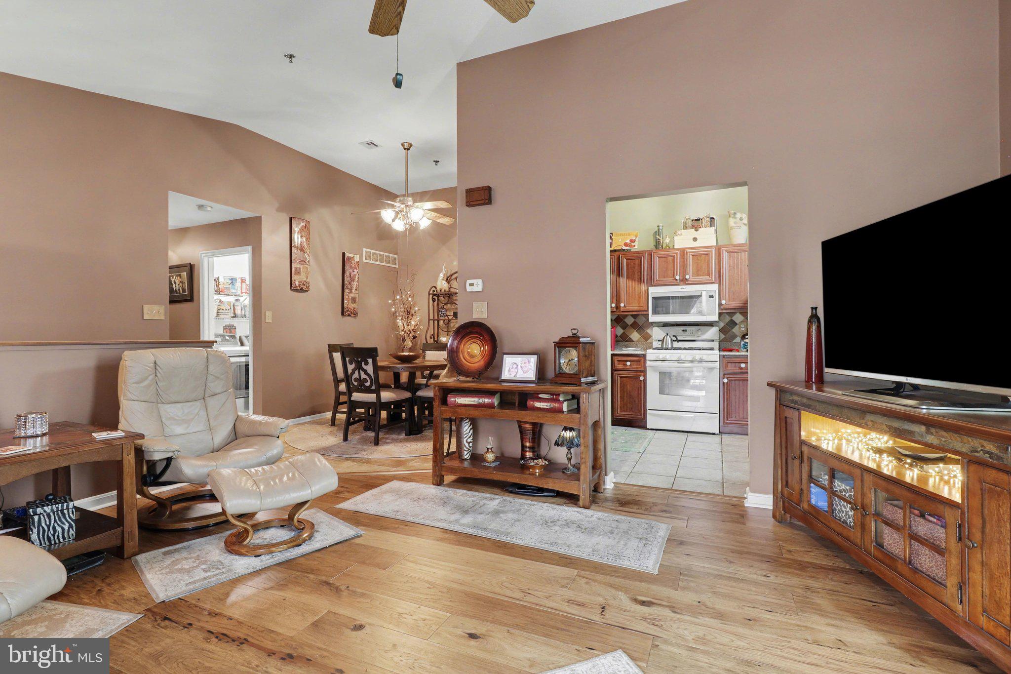 MEADOWRIDGE - Residential