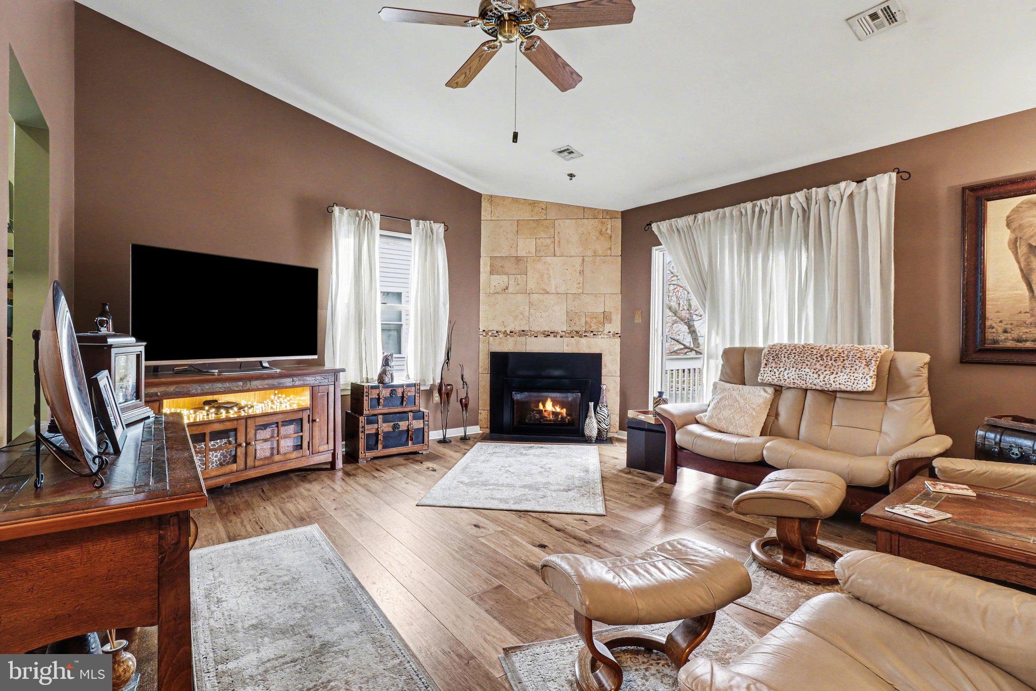 MEADOWRIDGE - Residential