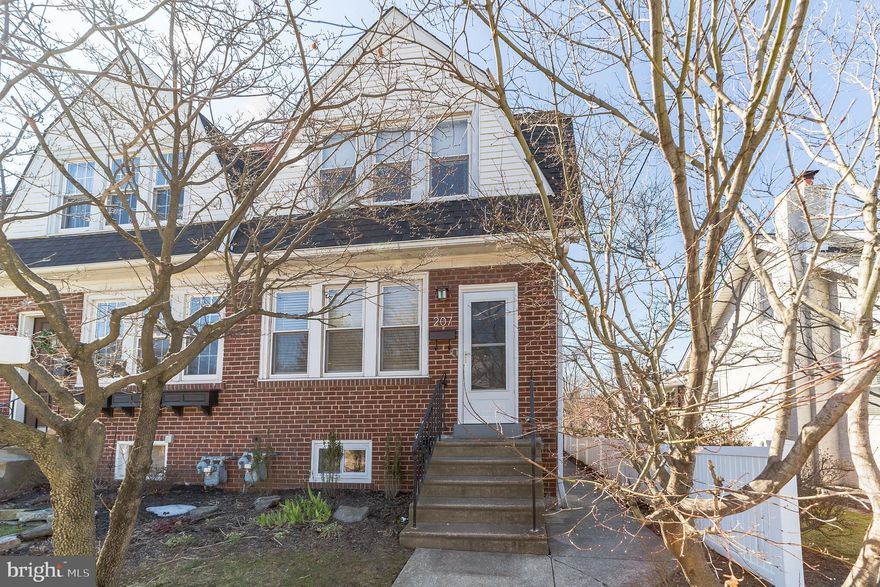 Check out this awesome 3 Bedroom, 2 FULL BATHS, Upper Avenues Conshohocken TWIN.    Step inside into a cozy sunroom, the perfect stop to enjoy that morning cup of coffee. Continue through the French doors into the Family Room and notice the open floor plan, great for entertaining! The original hardwood floors throughout are simply stunning and the unique chandelier is a show stopper. The kitchen features 42” soft real wood cabinets with under lighting, stainless steel LG appliances including a gas range, granite countertops and backsplash, and a huge island with seating! Upstairs you will find 3 nicely sized bedrooms with ample closet space and an abundance of natural light and a full hallway bath with marble flooring. The partially finished basement features a bonus room with natural slate floors, perfect for a man cave or office with a wet bar and Full Bathroom. A laundry room with additional storage and garage access (not by car) finishes off the lower level. Out back the covered porch off of the kitchen with Mahogany tongue and groove floor is great for watching sunsets and offers a front-row seat for Conshohocken’s magnificent 4th of July fireworks!   Mini Split Air Conditioning Units( 2 on the bedroom level and one on the main level) provide customizable CENTAL AIR CONDITIONING !!  You're minutes from the Schuylkill River Trail(SRT), Schuylkill Expressway, PA Turnpike, Blue Route, Northeast Extension, and SEPTA Regional Rail (two stations), less than two miles to shopping centers and stores like Home Depot, Lowes, Ikea, Target and Giant, in addition to being with walking distance to the various bars/restaurants/cafes/shops on Fayette St. Don't miss the opportunity to call this your home!