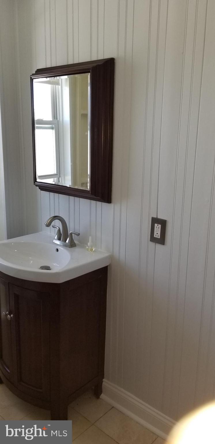 CONSHOHOCKEN - Residential Lease