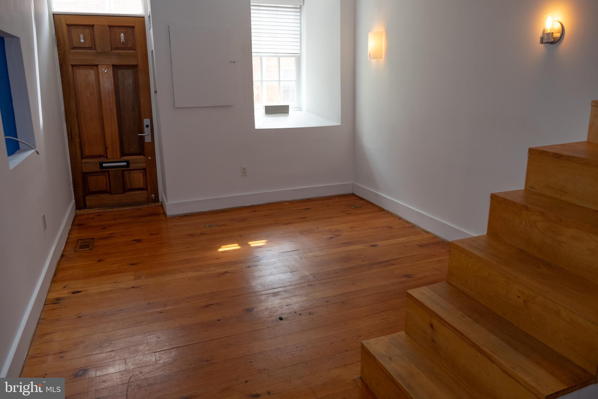 FEDERAL HILL HISTORIC DISTRICT - Residential Lease