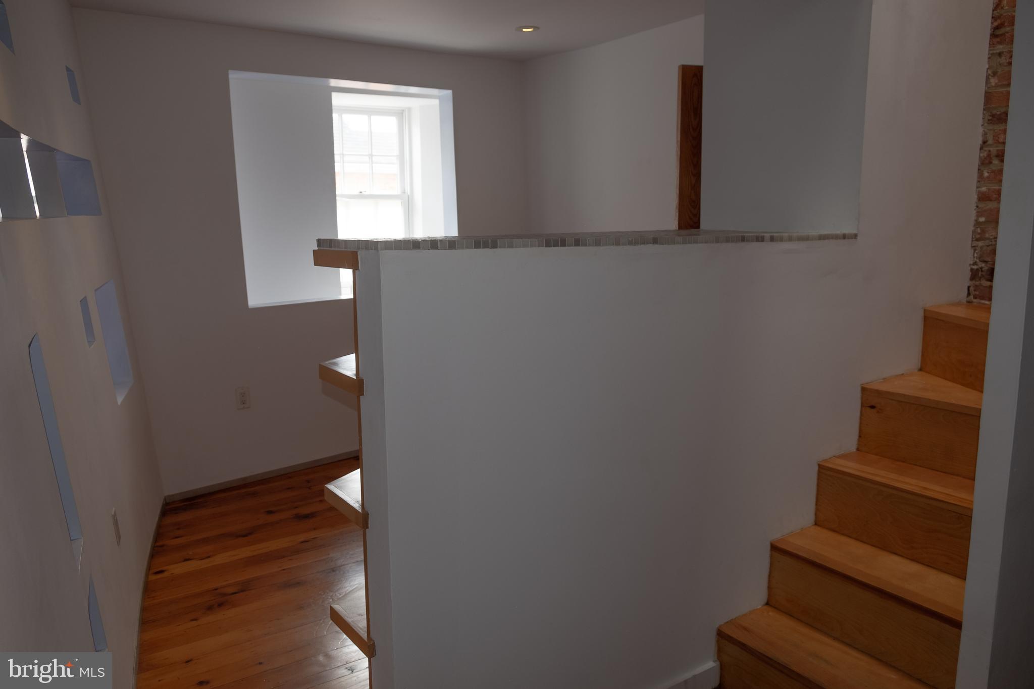 FEDERAL HILL HISTORIC DISTRICT - Residential Lease