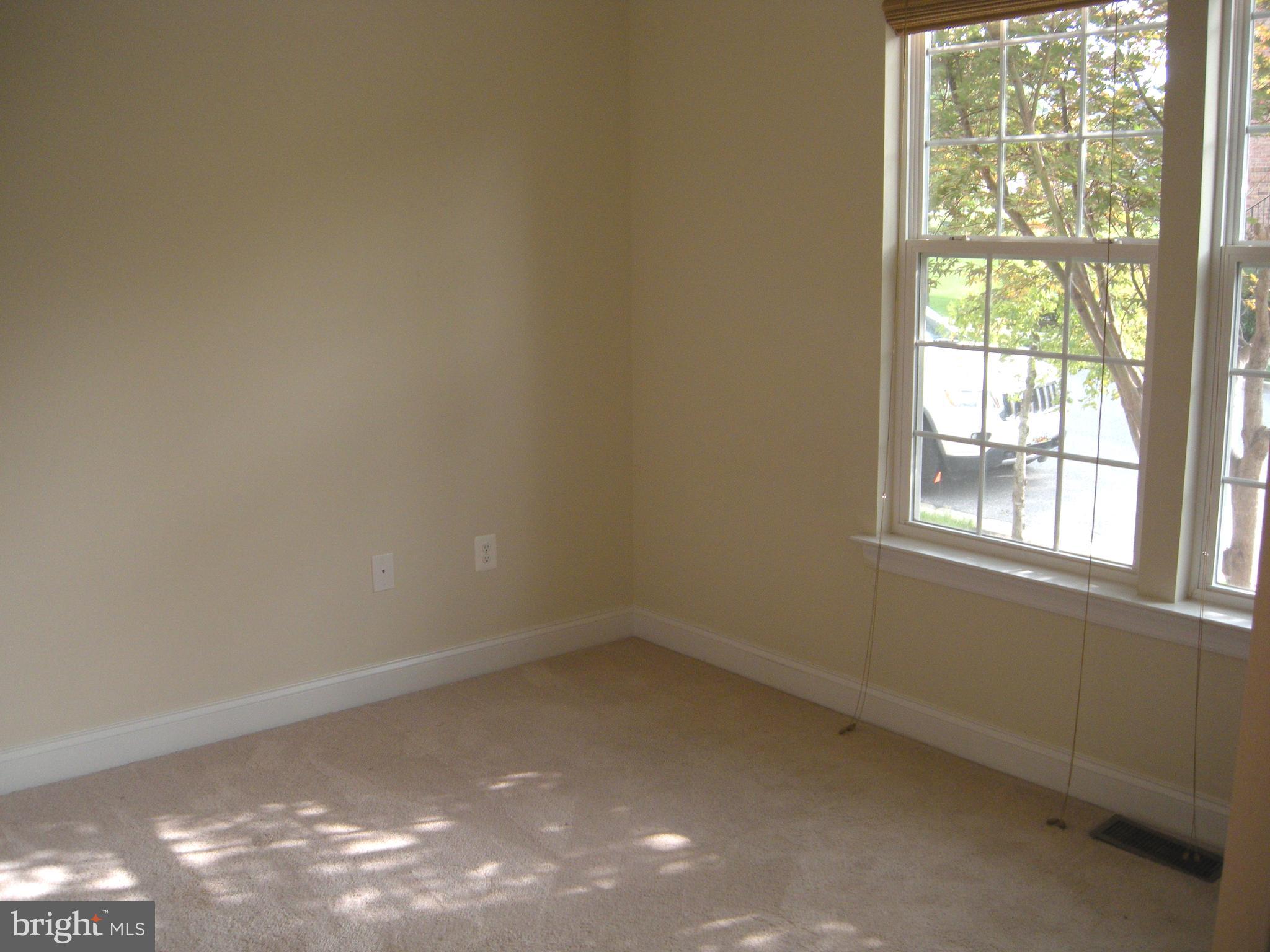 THE VILLAGES OF STEEPLECHASE - Residential Lease