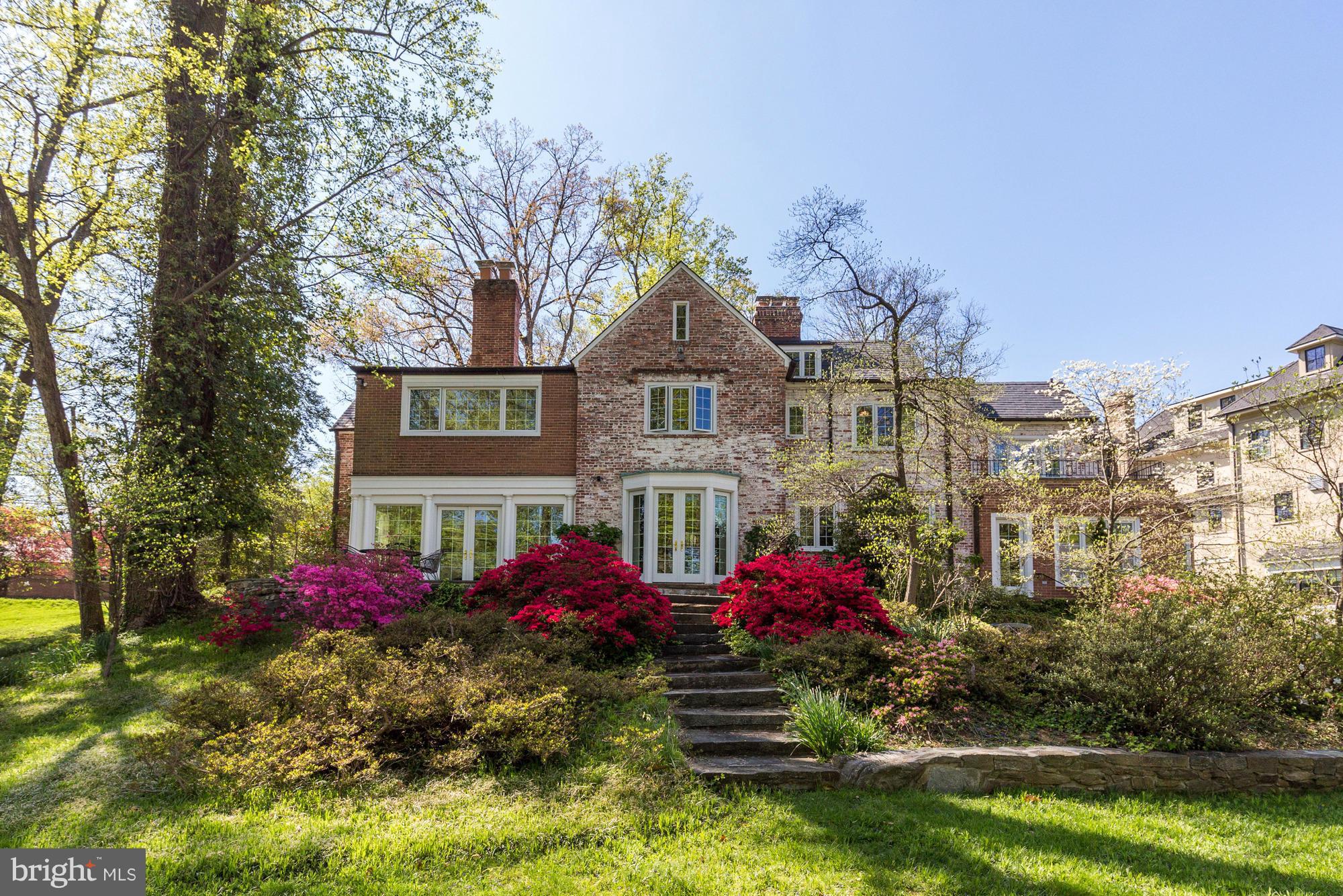 BERKLEY - Residential