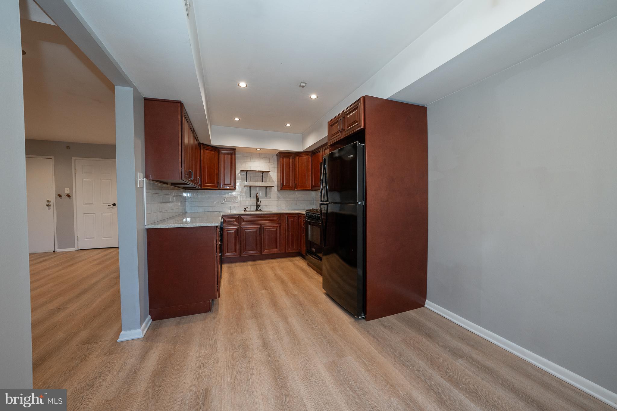 HAMPTON CROSSING - Residential