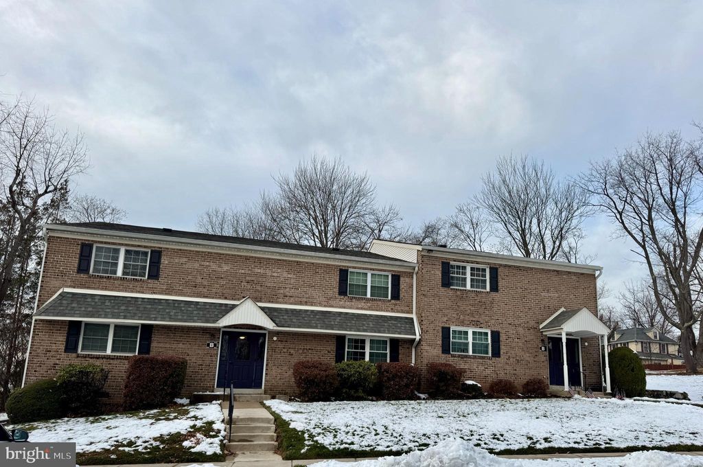 Photo of 203 - B Hampton Crossing #203B, SOUTHAMPTON, PA 18966 (MLS # PABU2111272)