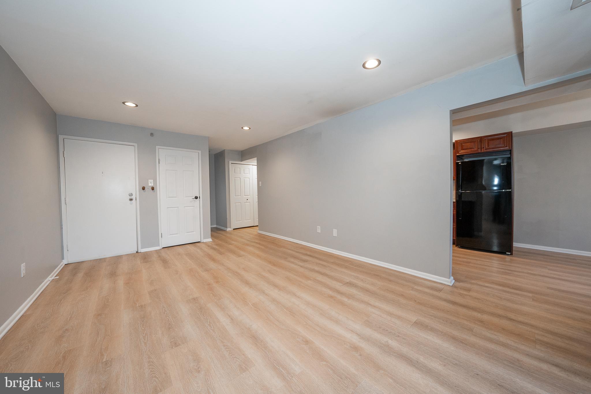 HAMPTON CROSSING - Residential