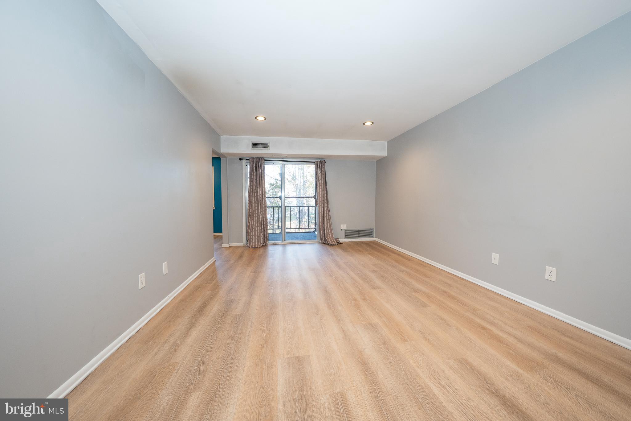 HAMPTON CROSSING - Residential