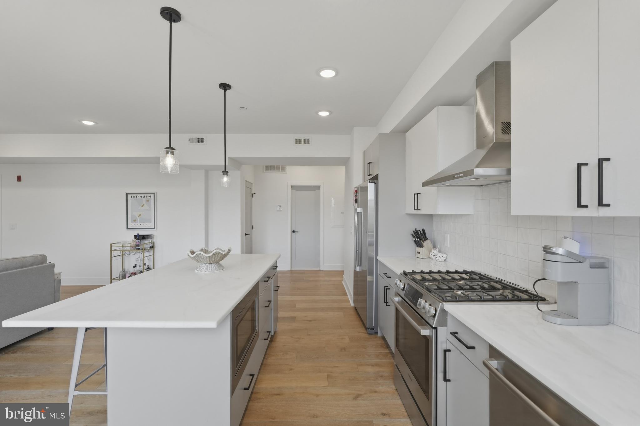 1801 FAIRMOUNT AVENUE 303