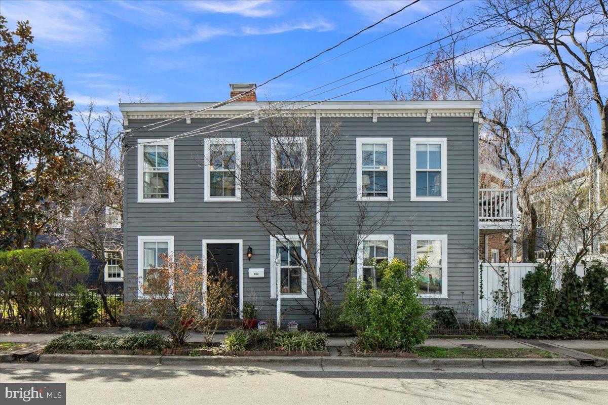 OLD TOWN ALEXANDRIA - Residential