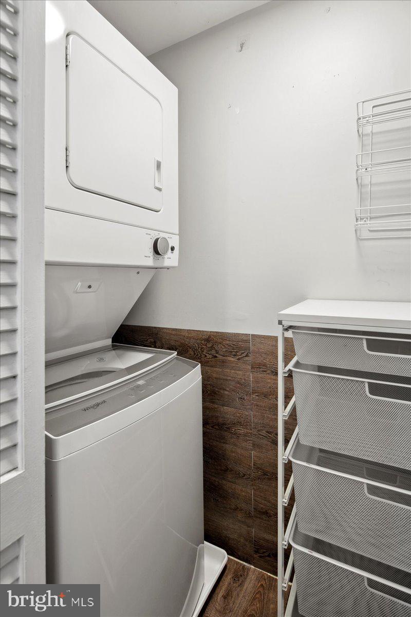 OLD TOWN ALEXANDRIA - Residential