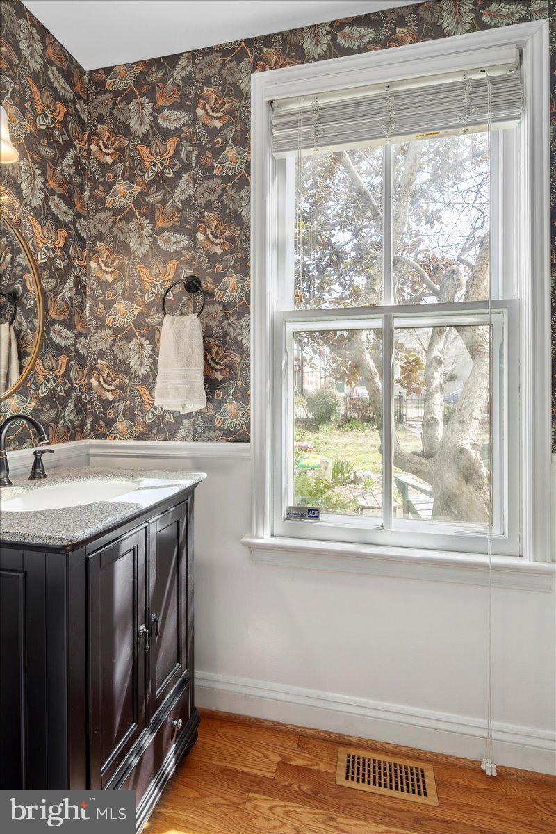 OLD TOWN ALEXANDRIA - Residential