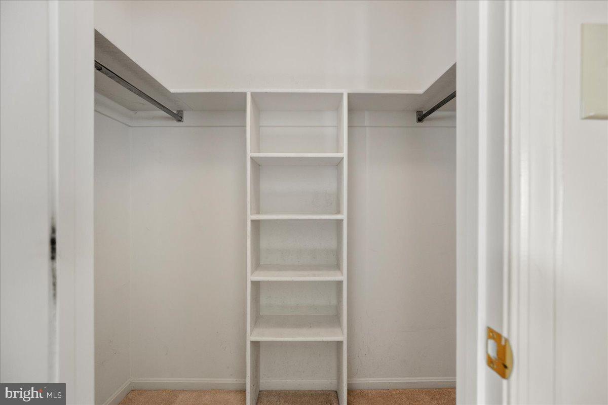 DORCHESTER - ST. CHARLES - Residential