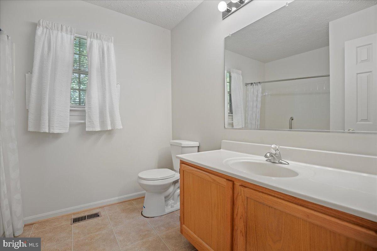 DORCHESTER - ST. CHARLES - Residential