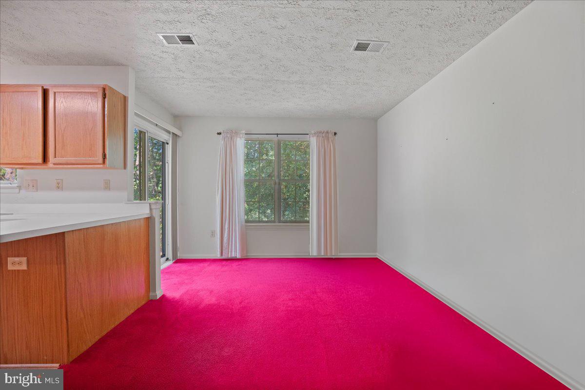 DORCHESTER - ST. CHARLES - Residential