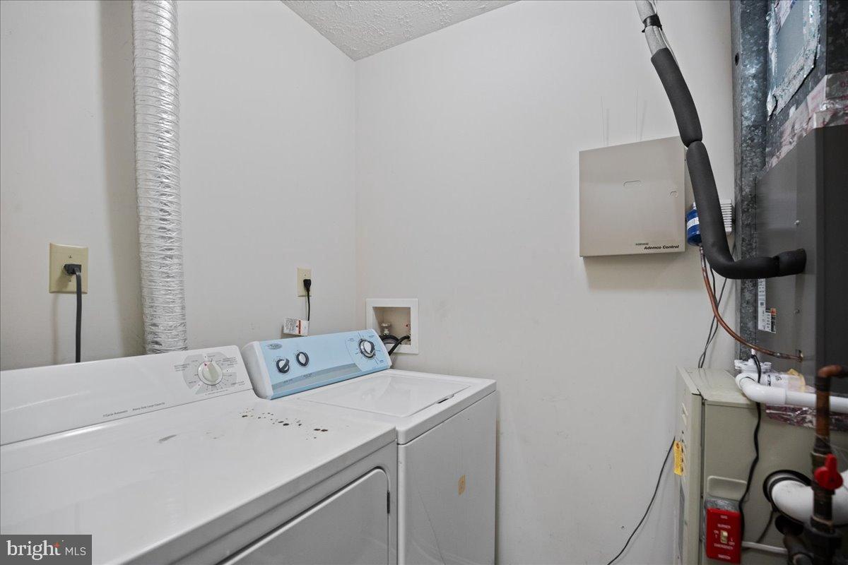 DORCHESTER - ST. CHARLES - Residential