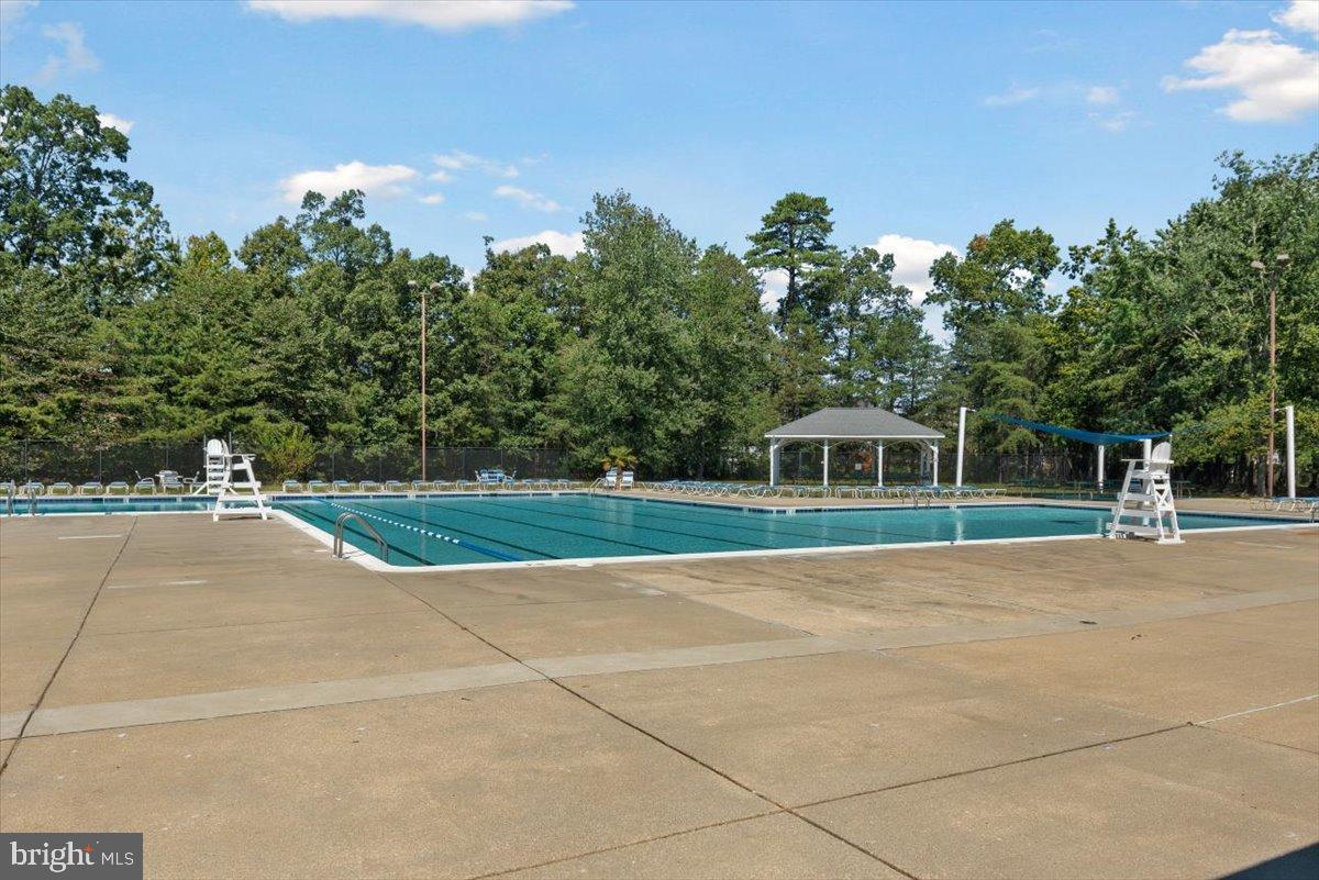 DORCHESTER - ST. CHARLES - Residential