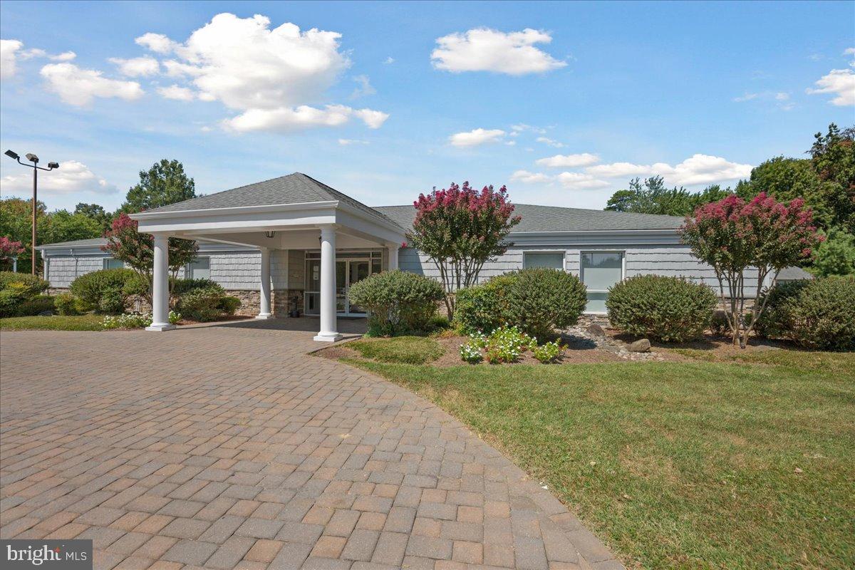 DORCHESTER - ST. CHARLES - Residential