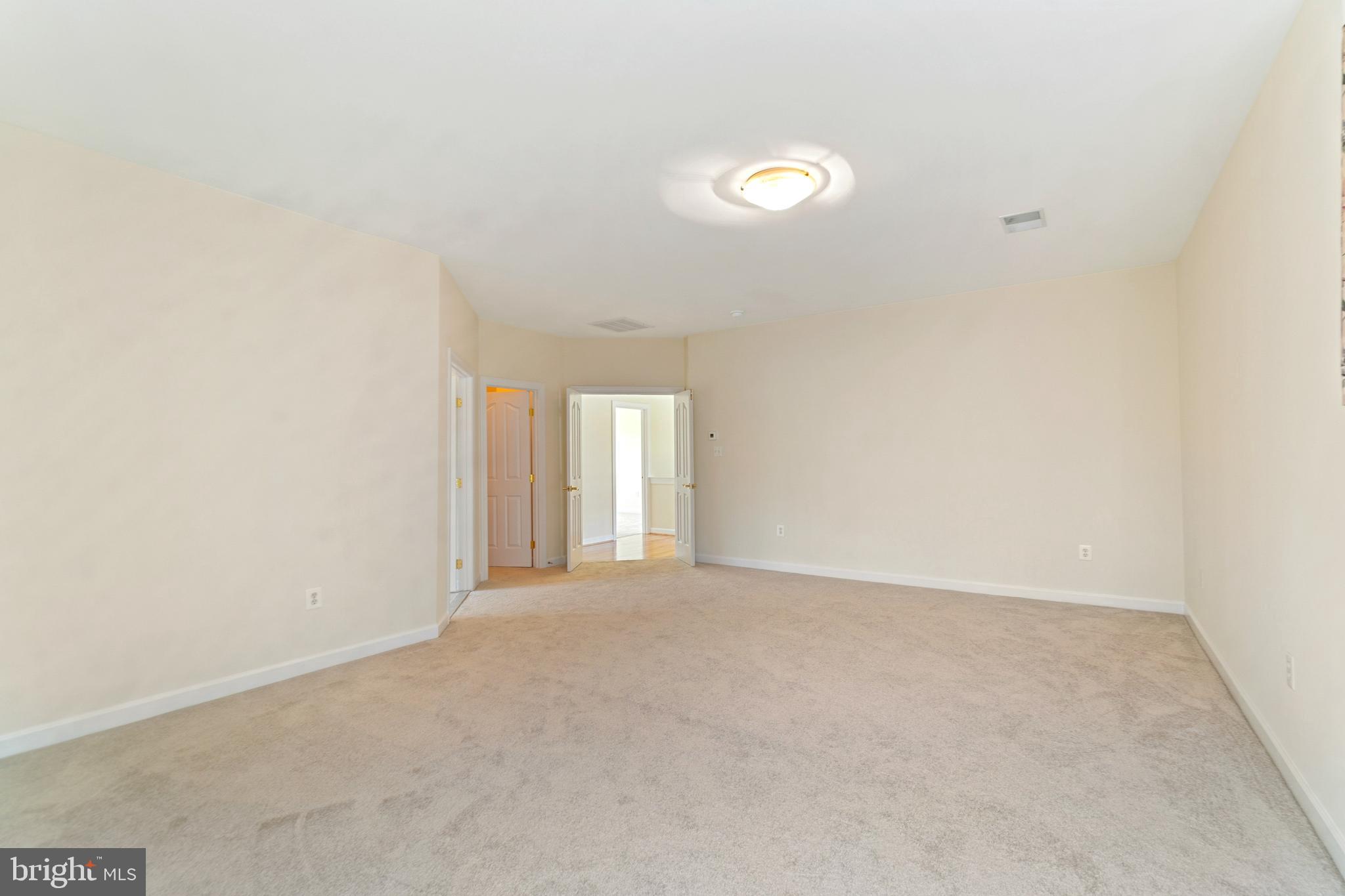 POTOMAC OAKS - Residential