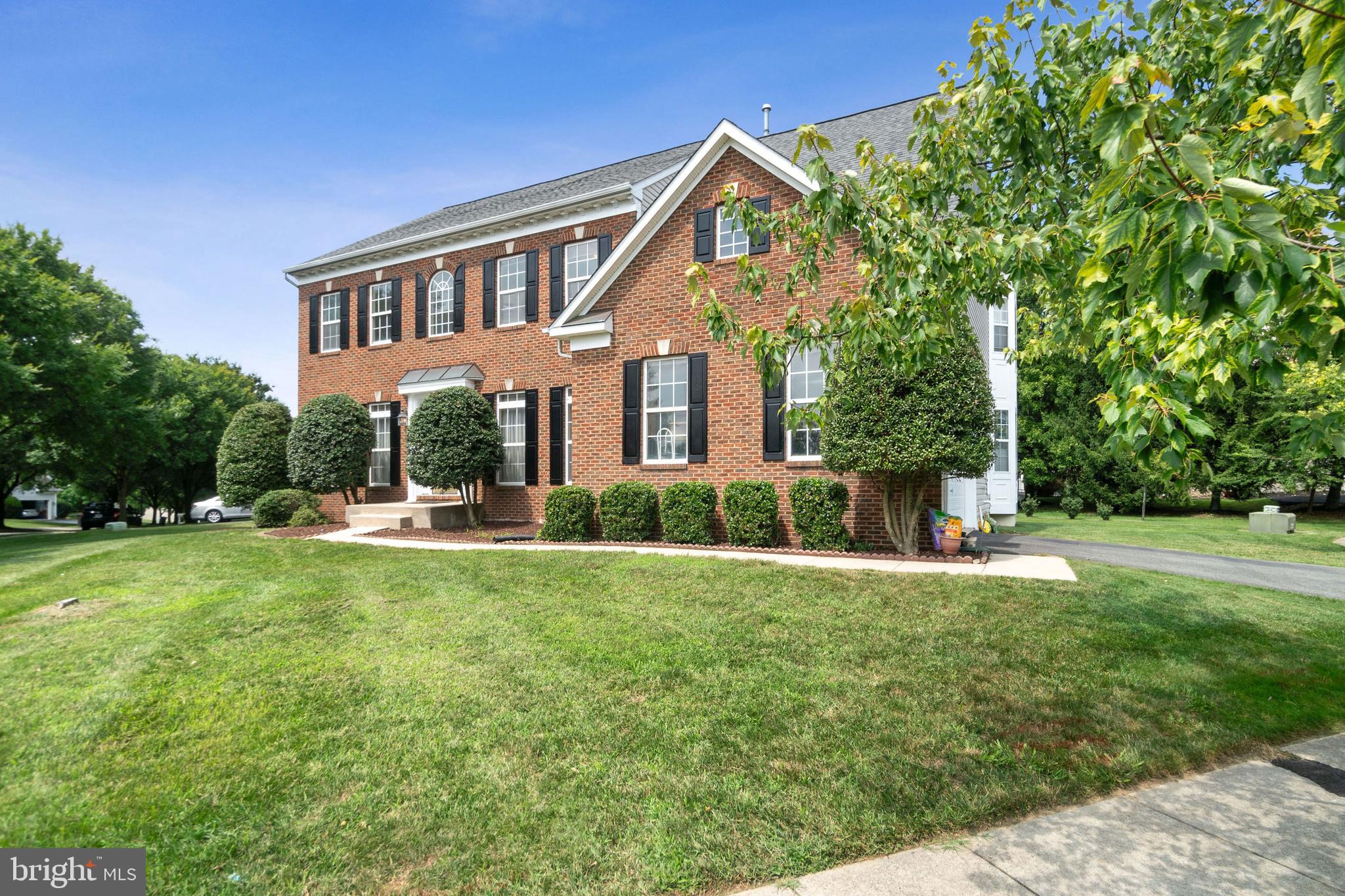 POTOMAC OAKS - Residential