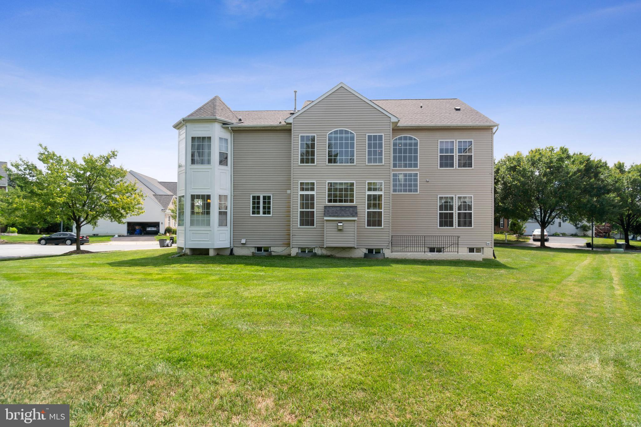 POTOMAC OAKS - Residential