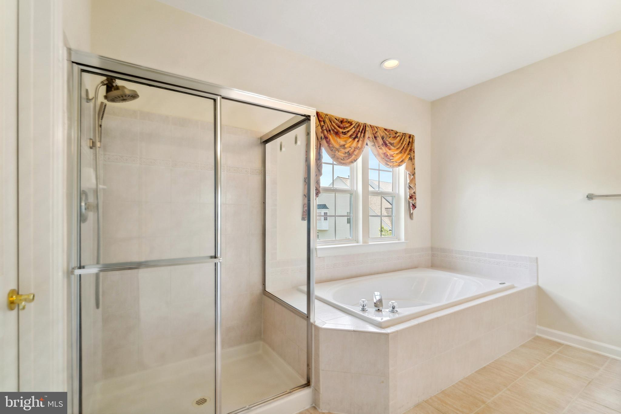 POTOMAC OAKS - Residential