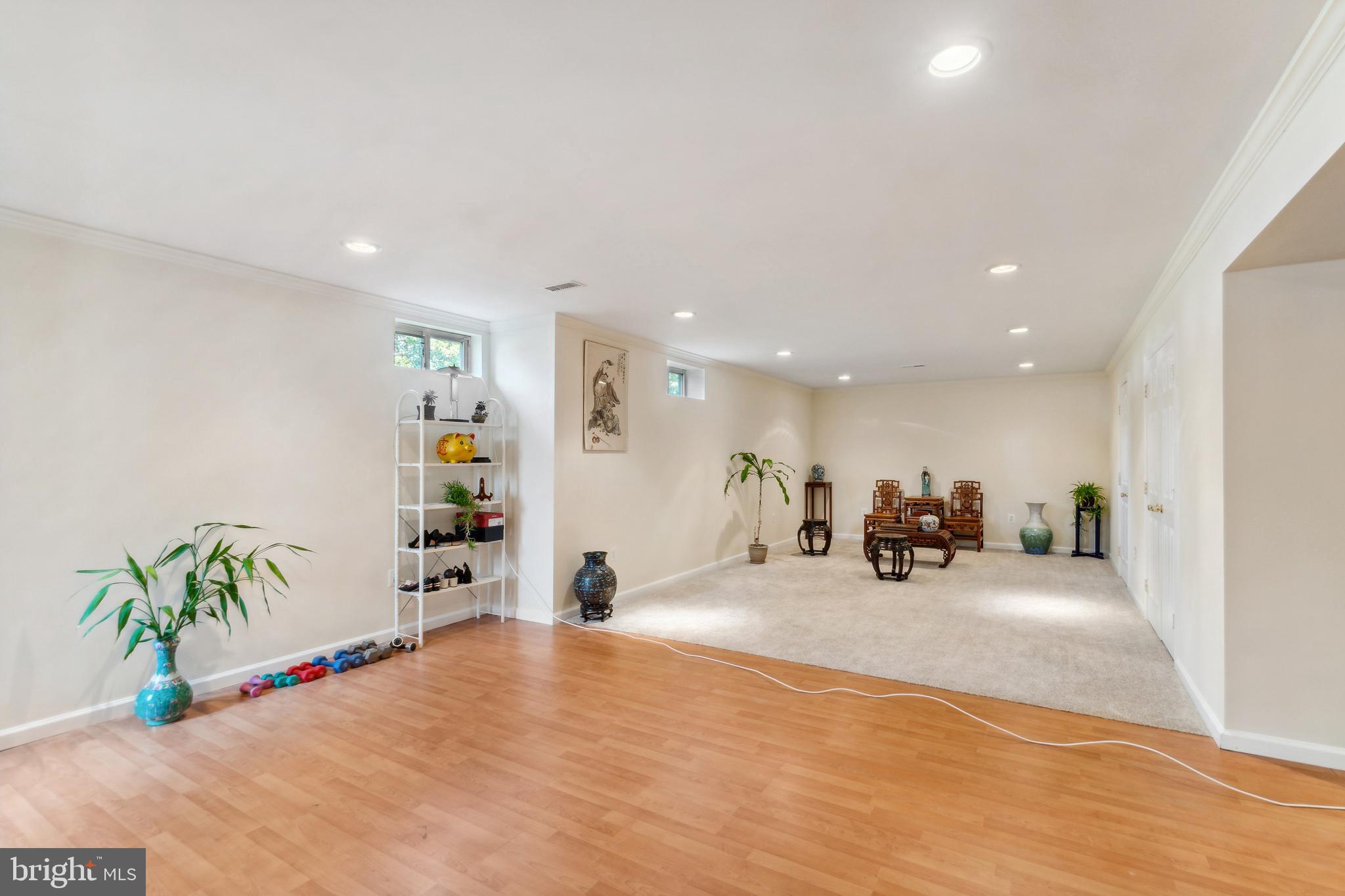 POTOMAC OAKS - Residential