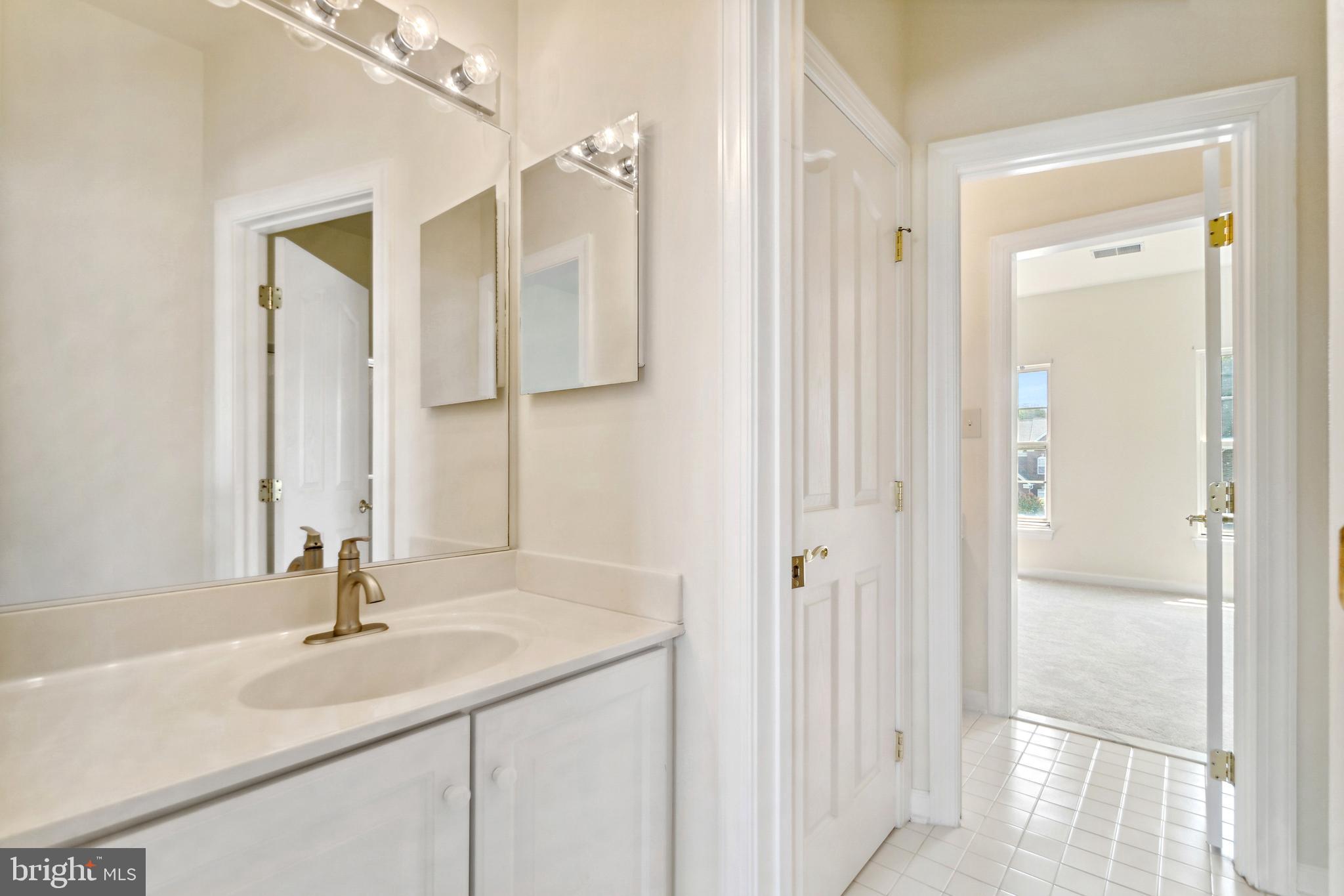 POTOMAC OAKS - Residential