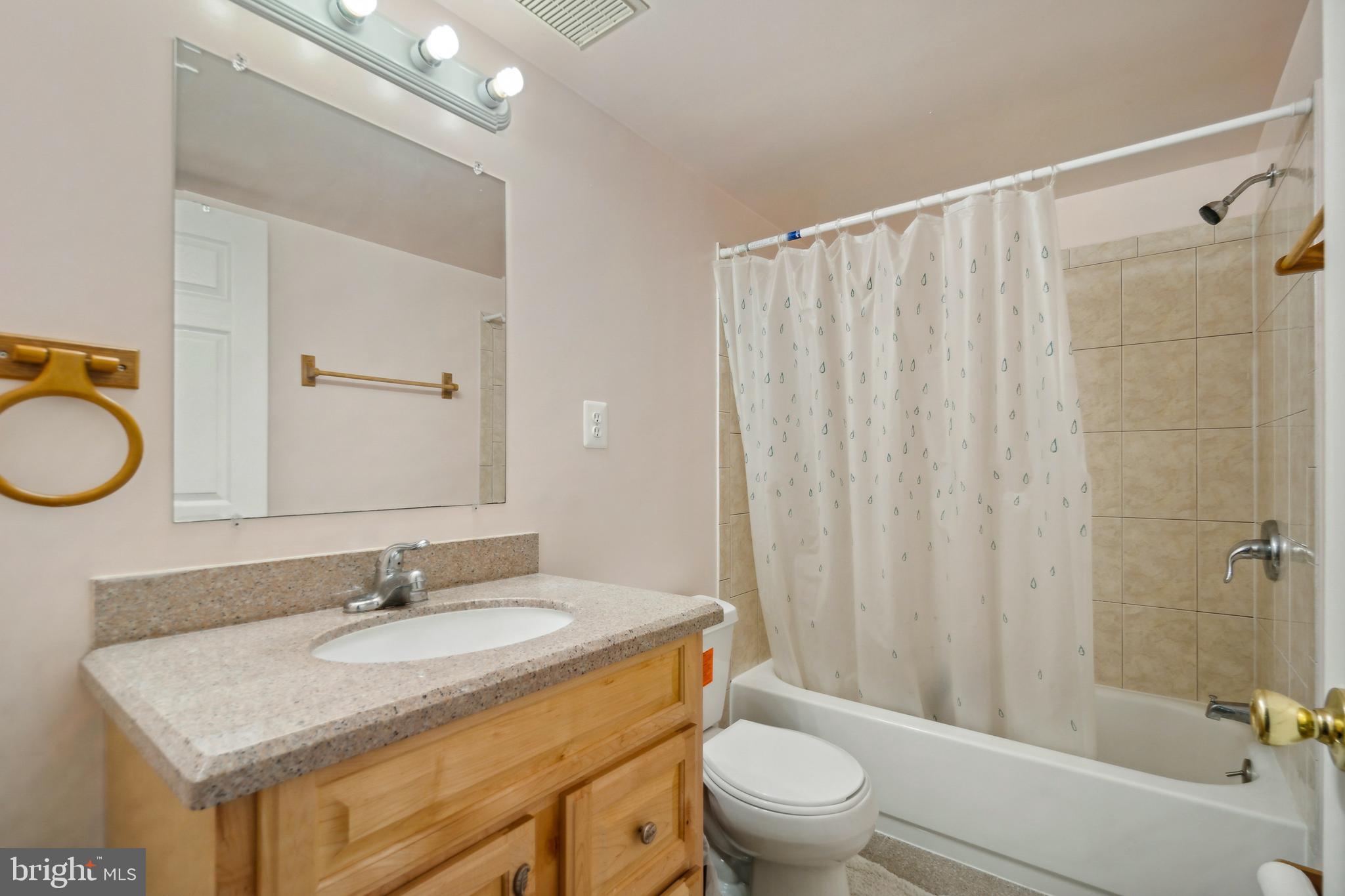 POTOMAC OAKS - Residential