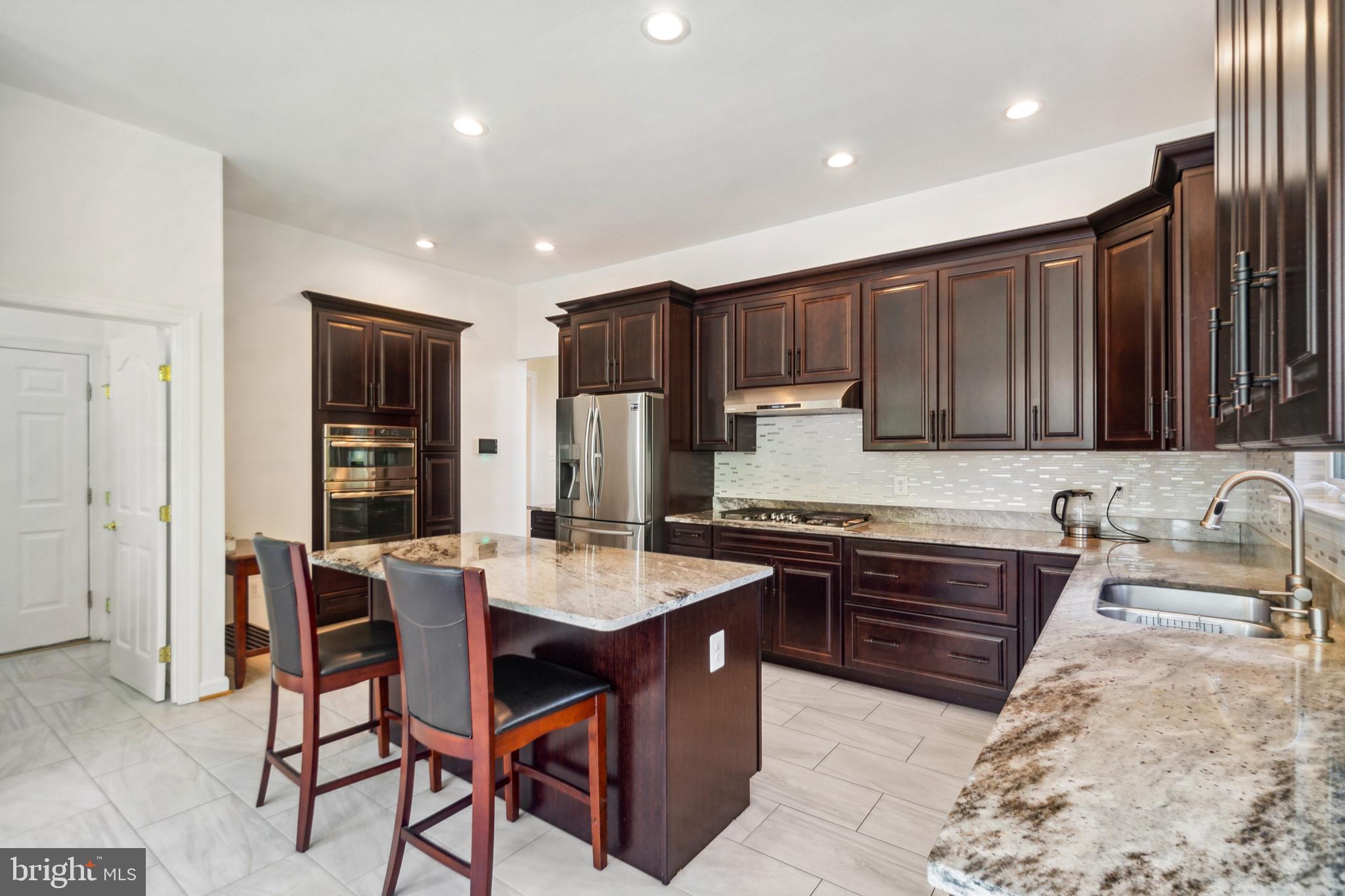 POTOMAC OAKS - Residential