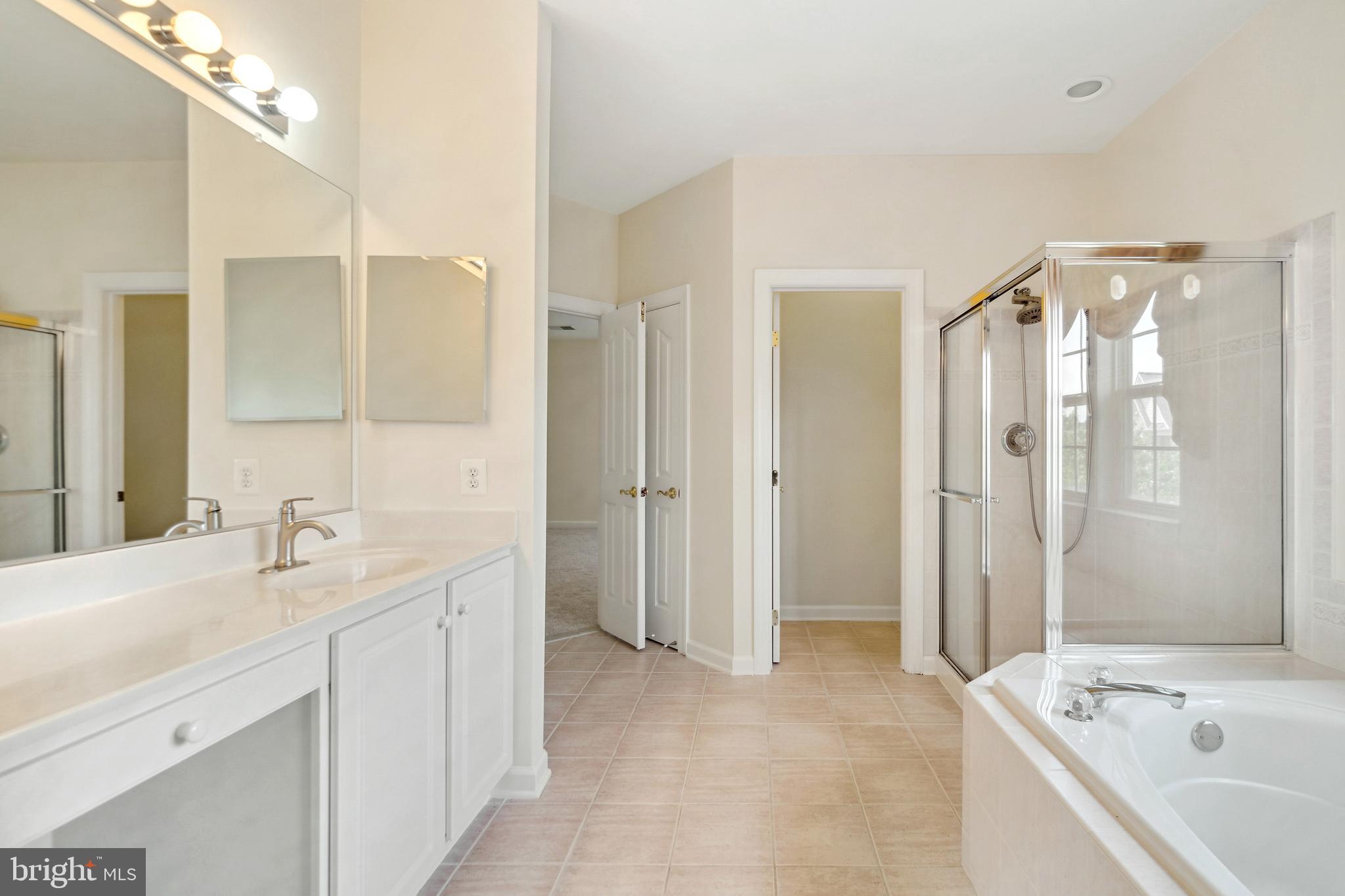 POTOMAC OAKS - Residential