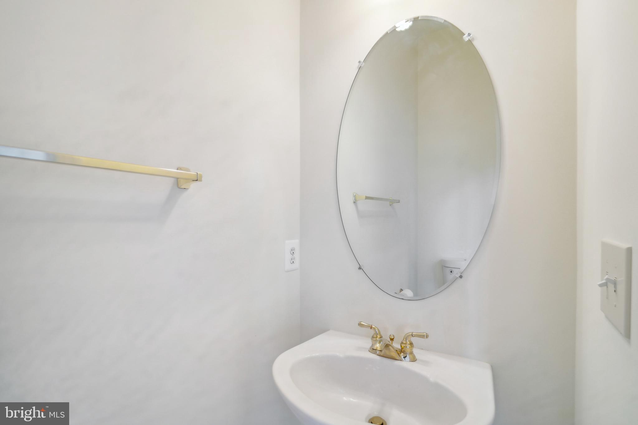 POTOMAC OAKS - Residential